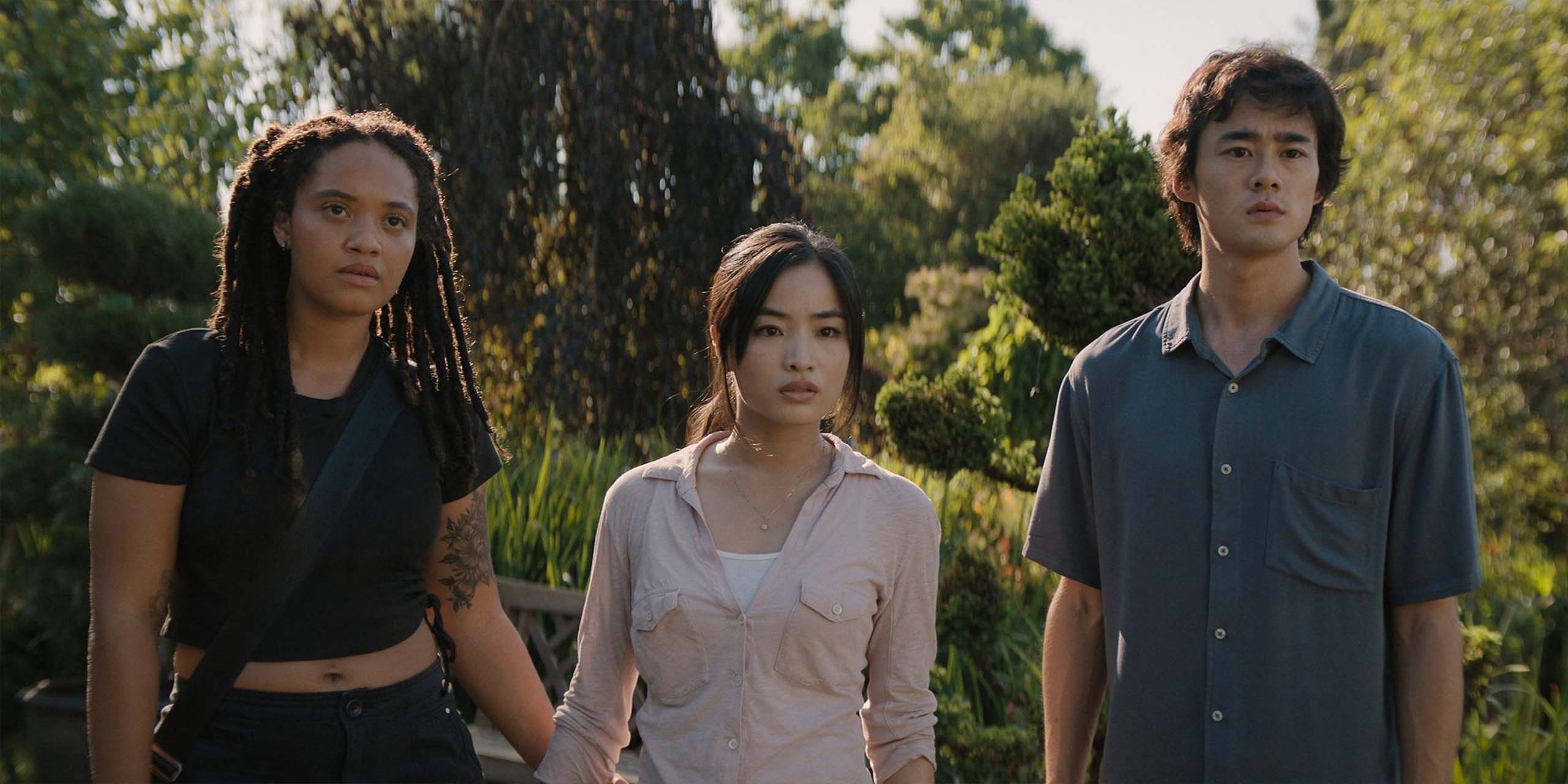 Kiersey Clemons, Ren Watabe et Anna Sawai côte à côte dans Monarch: Legacy of Monsters