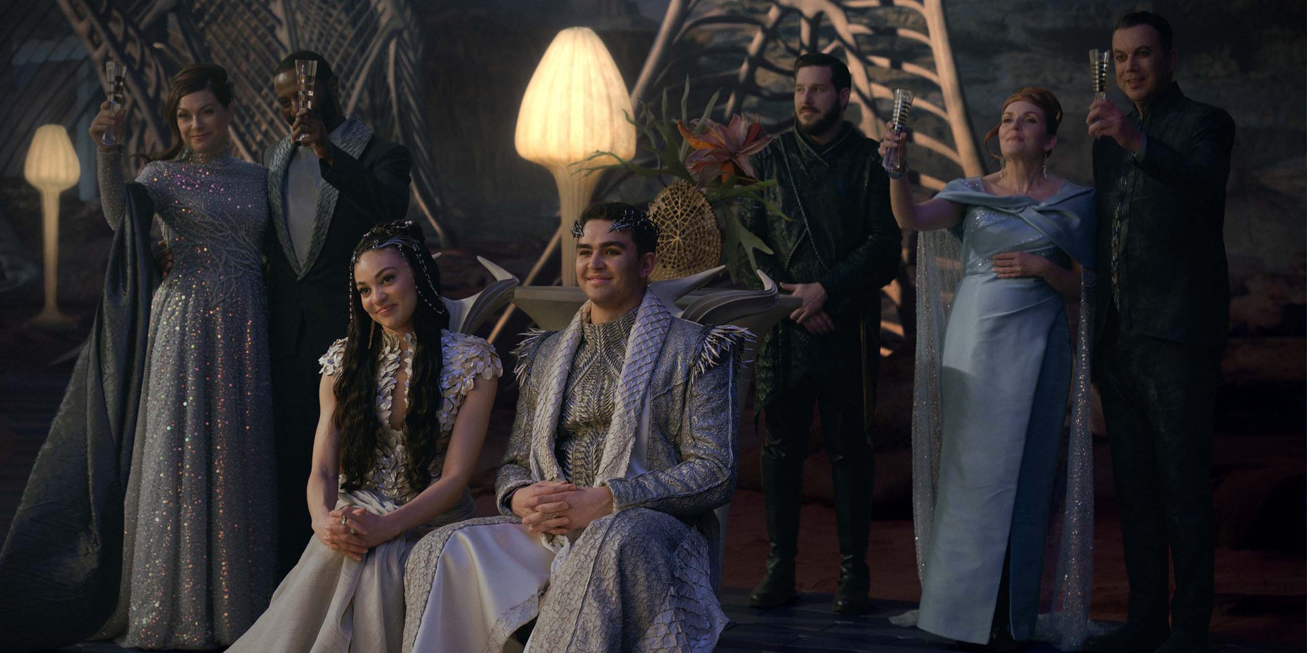 Le mariage de Darem (George Hawkins ) dans l'épisode 7 de la saison 1 de Star Trek : Starfleet Academy.