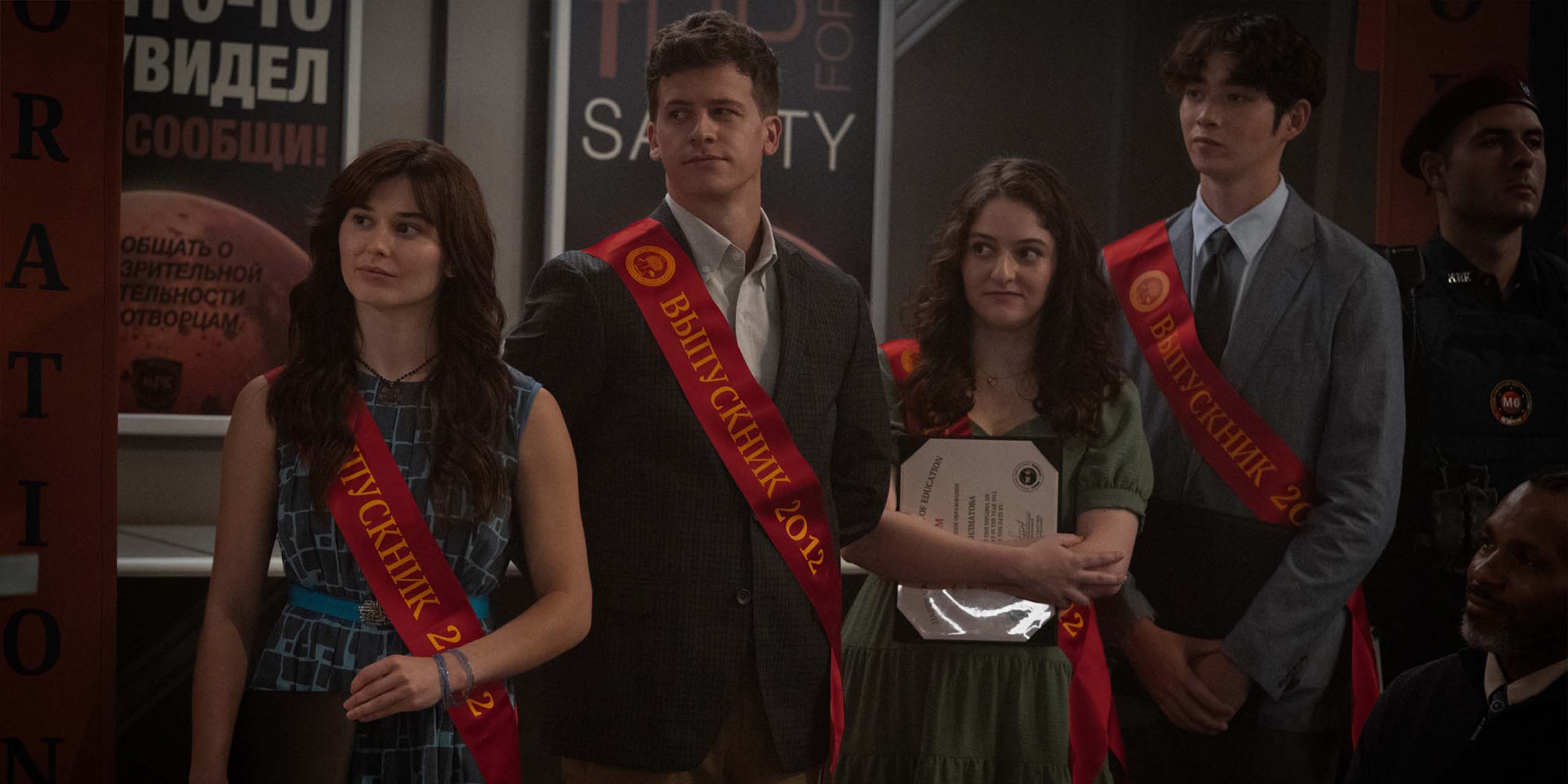 Ruby Cruz, Barrett Carnahan, Yael Chanukov et Sean Kaufman dans la saison 5 de For All Mankind.