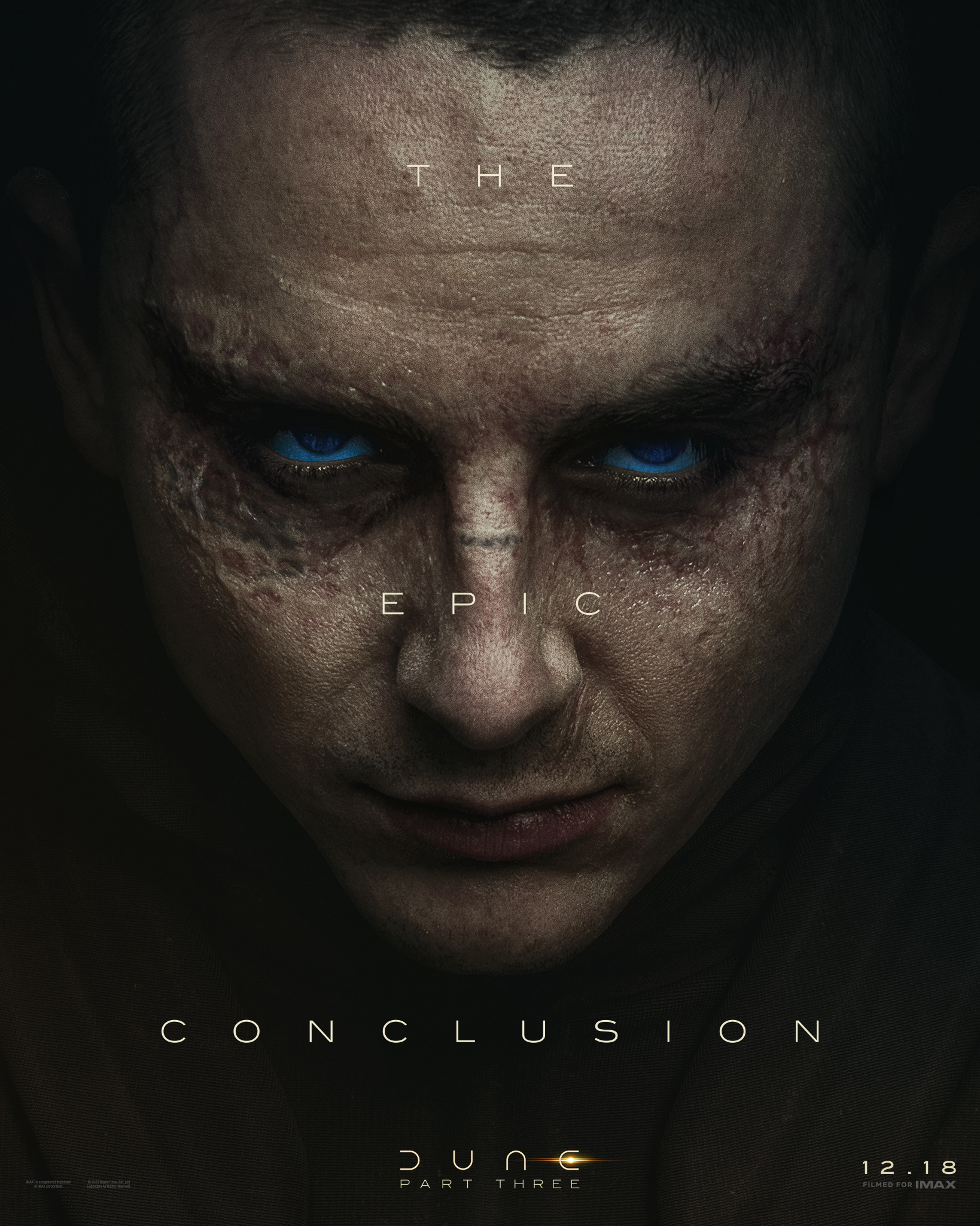 Paul Atréides (Timothée Chalamet) aux yeux bleus sur l'affiche de Dune : Troisième Partie.