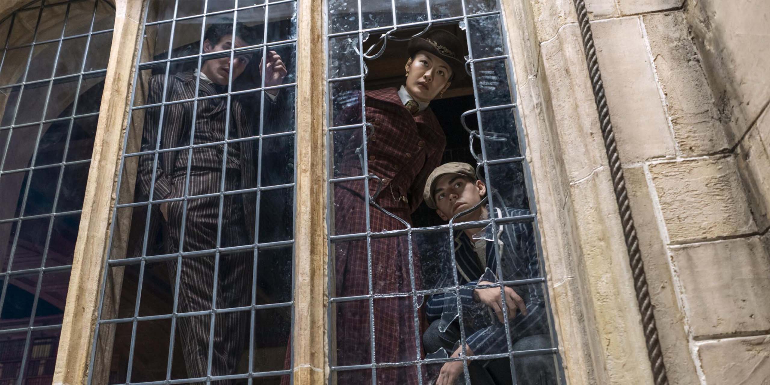 Moriarty, Shou'An et Sherlock dans Young Sherlock.