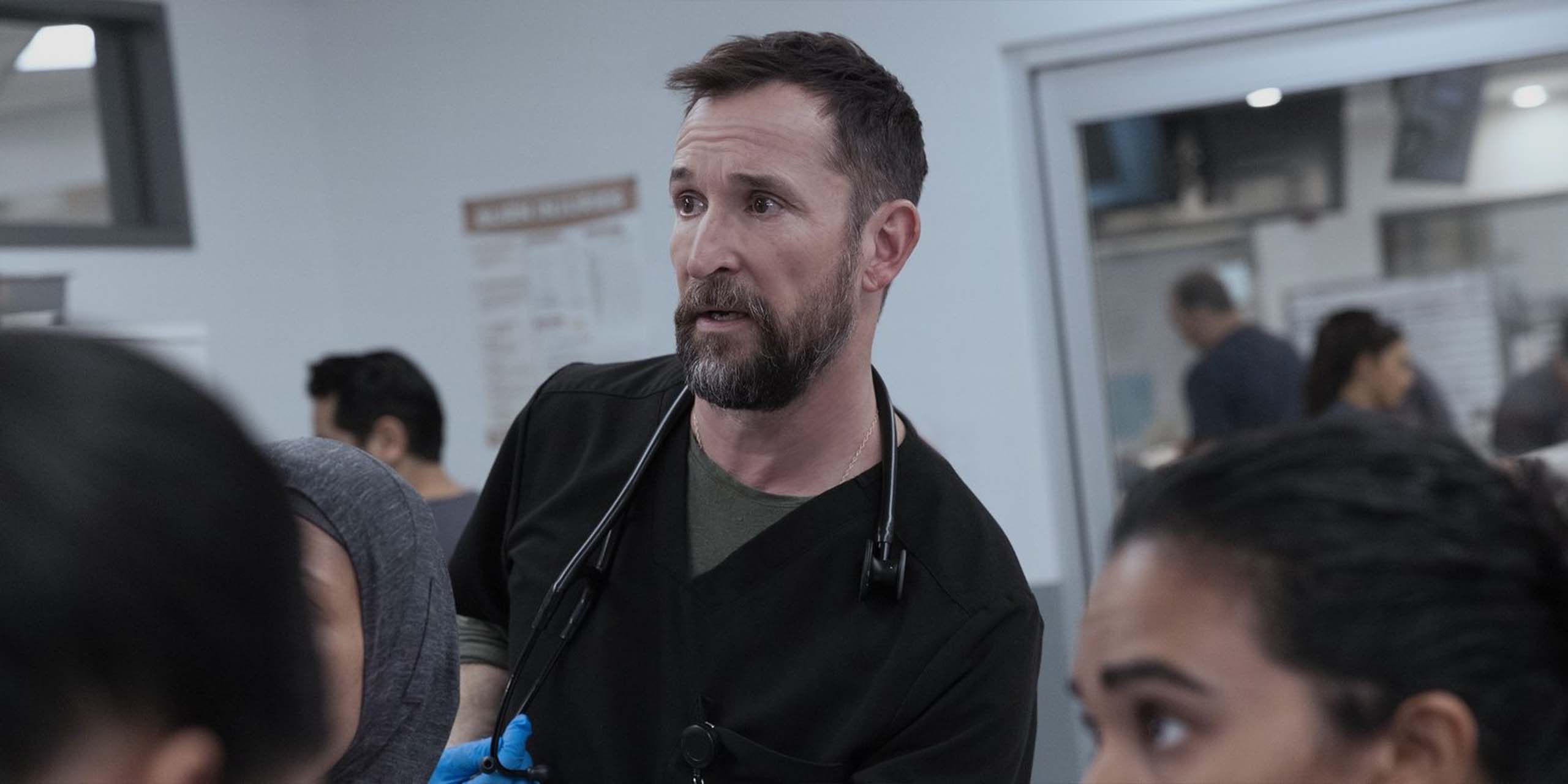 Le Dr Michael Robby Robinavitch (Noah Wyle) dans la saison 2 de The Pitt