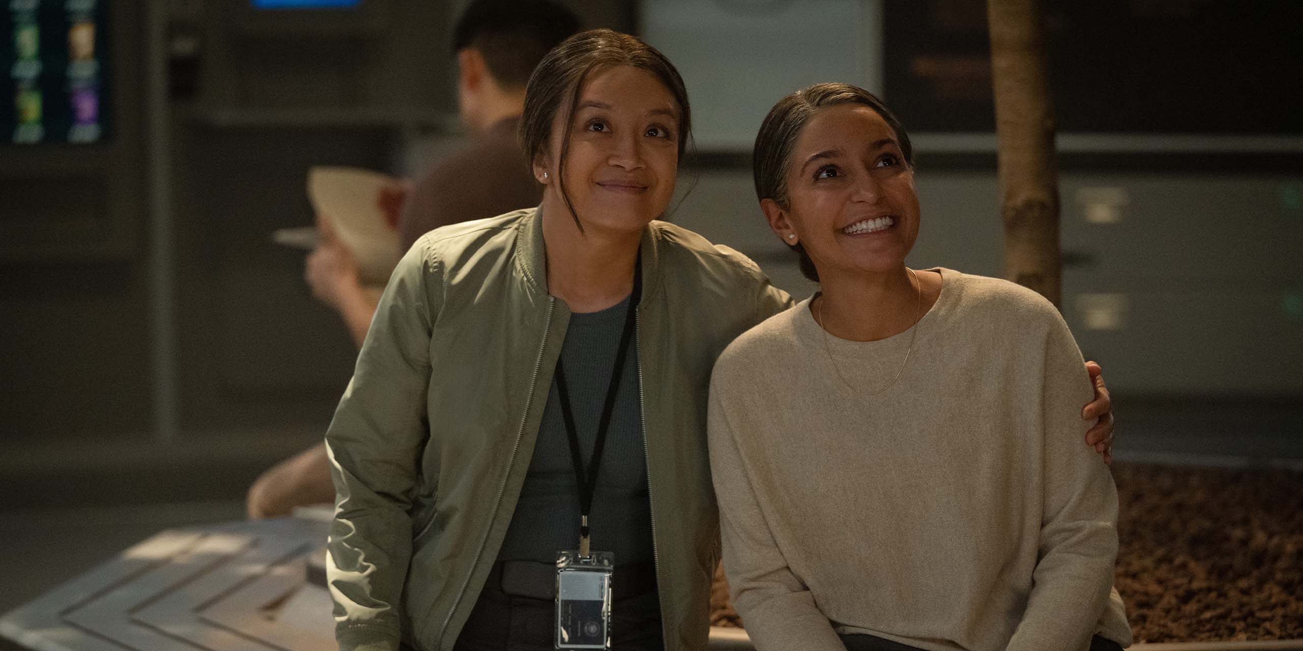 Cynthy Wu et Coral Peña dans la saison 5 de For all Mankind.