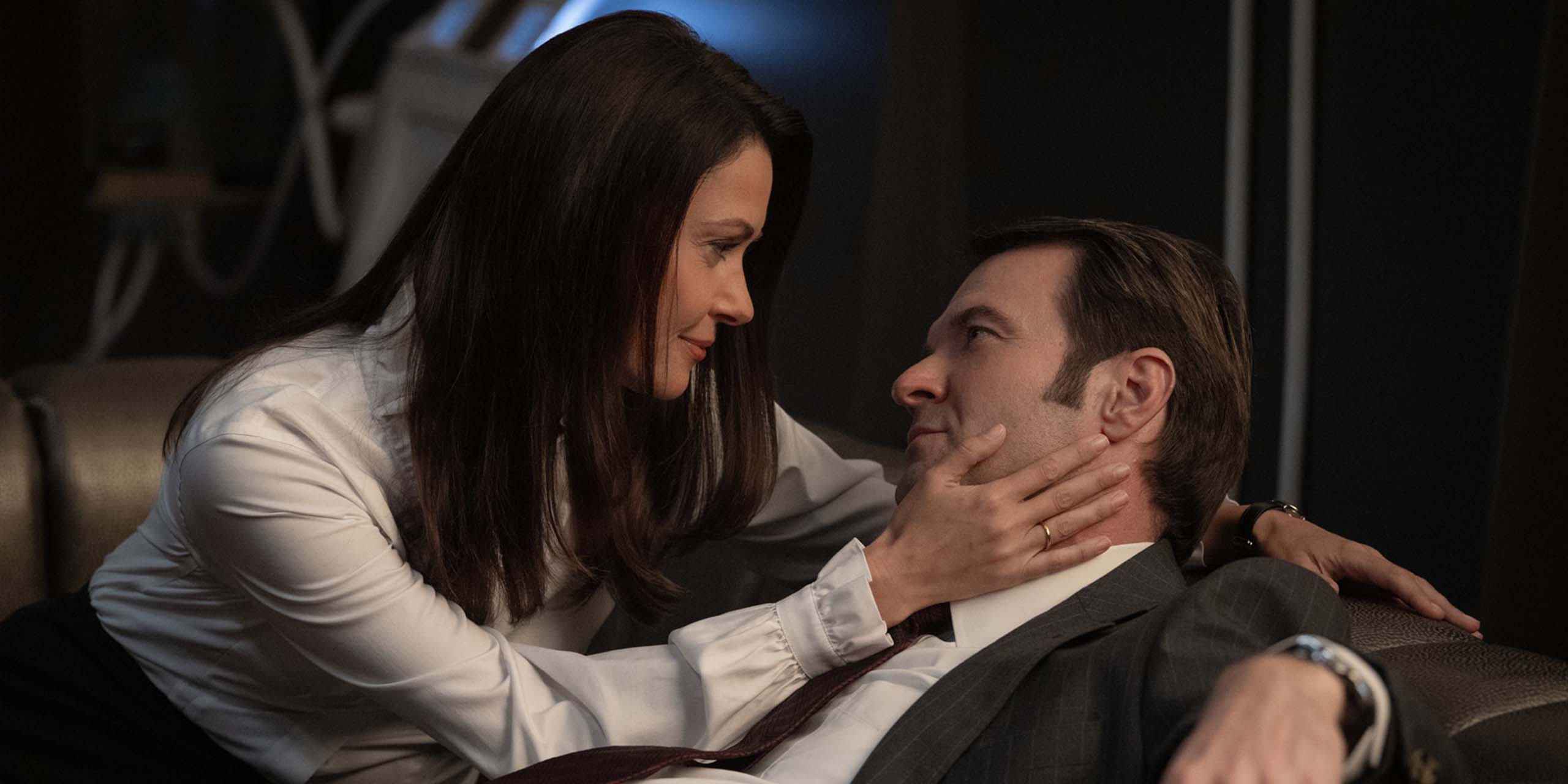 Olga Fonda et Costa Ronin dans la saison 5 de For All Mankind.