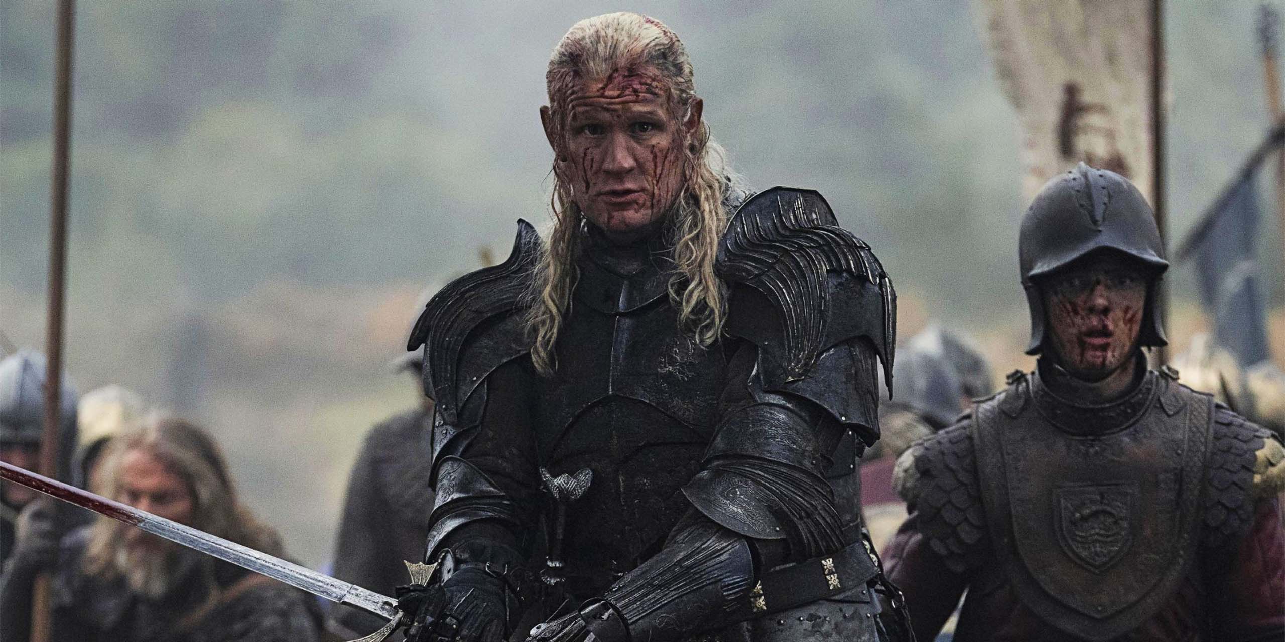 Matt Smith dans le rôle de Daemon Targaryen maniant une épée dans la saison 3 de House of the Dragon