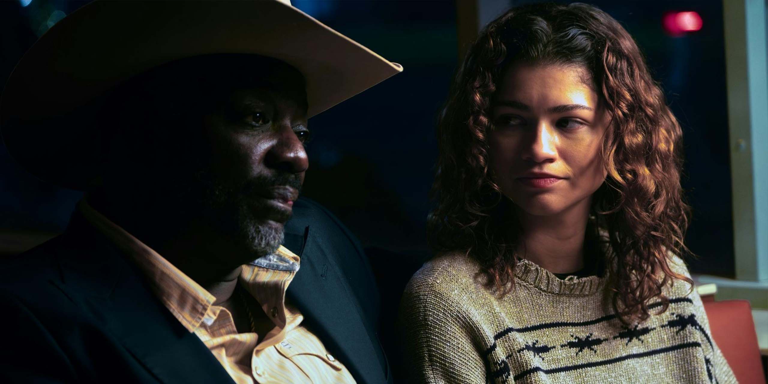 Adewale Akinnuoye Agbaje et Zendaya dans la saison 3 de Euphoria.