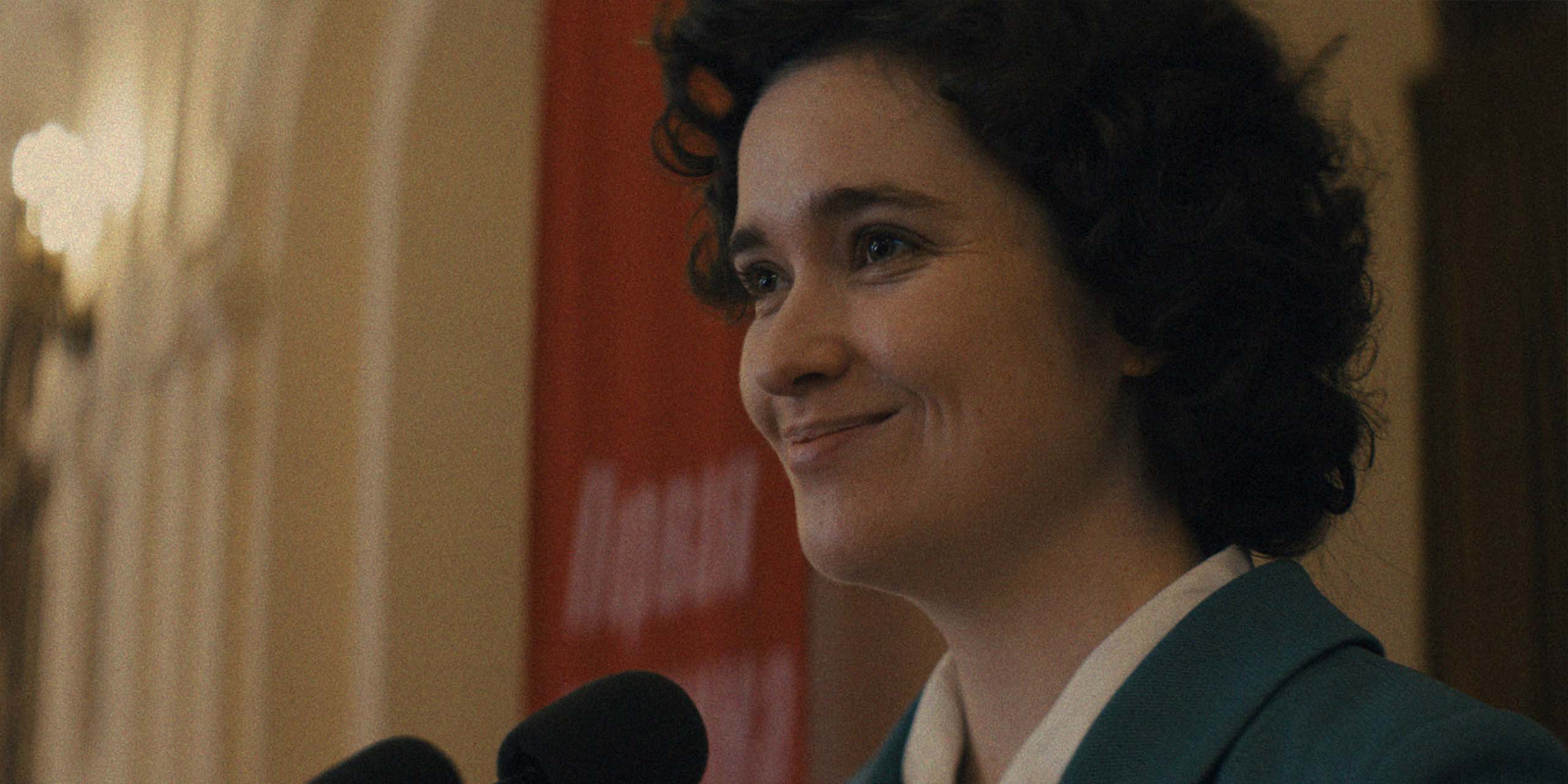 Alice Englert dans Star City.