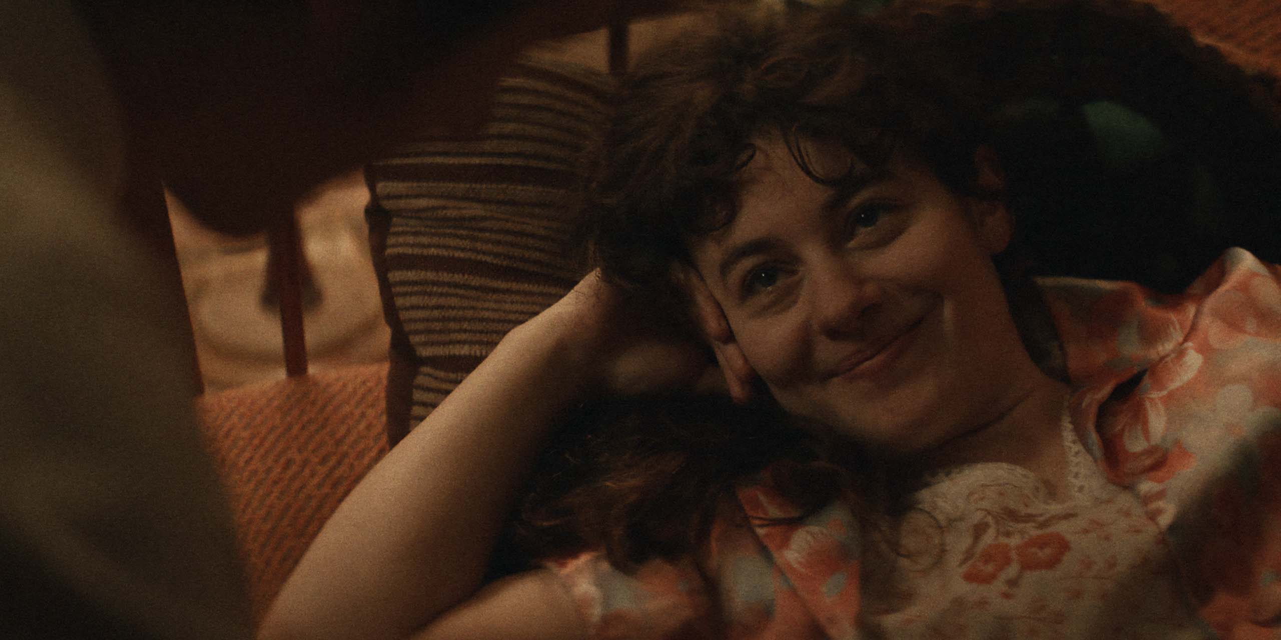 Adam Nagaitis et Ruby Ashbourne-Serkis dans l'épisode 3 de la saison 1 de Star City.