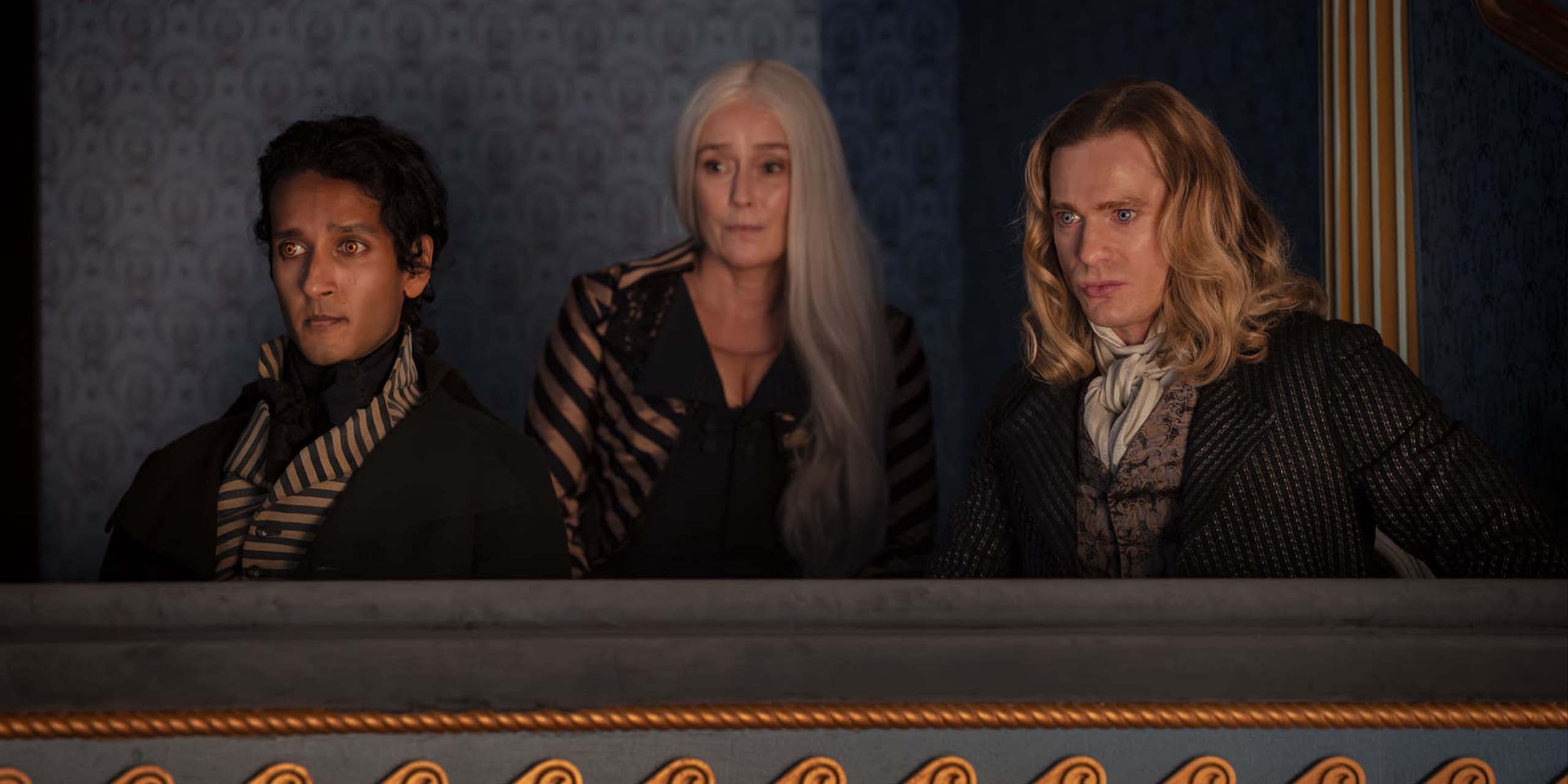Sam Reid (Lestat de Lioncourt), Assad Zaman (Armand), Jennifer Ehle (Gabriella) dans The Vampire Lestat.