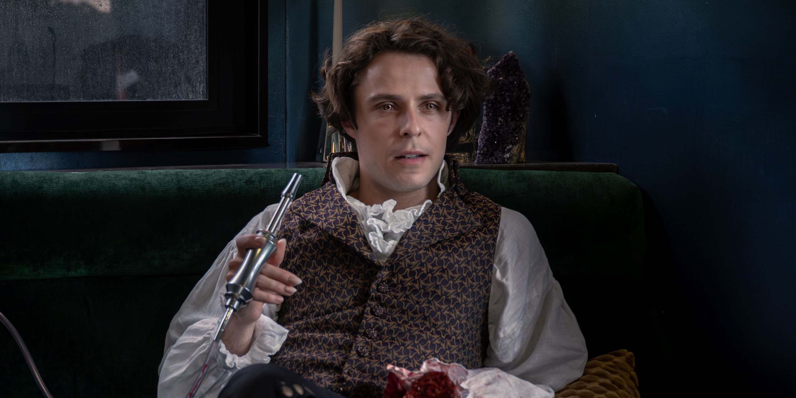 Joseph Potter dans le rôle de Nicholas De Lenfent dans The Vampire Lestat.