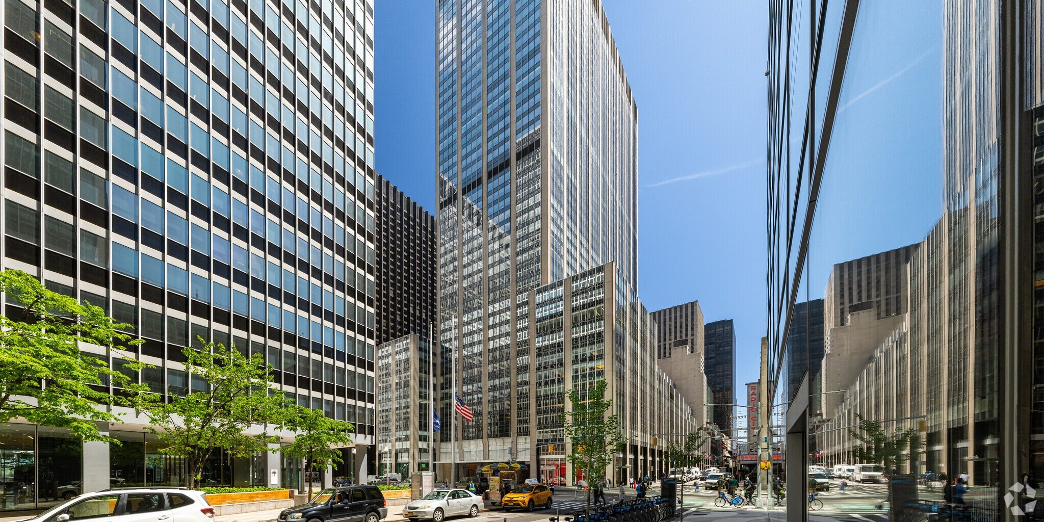 Immeuble du 1290 Avenue of the Americas abritant les bureaux de Marvel Comics à New York