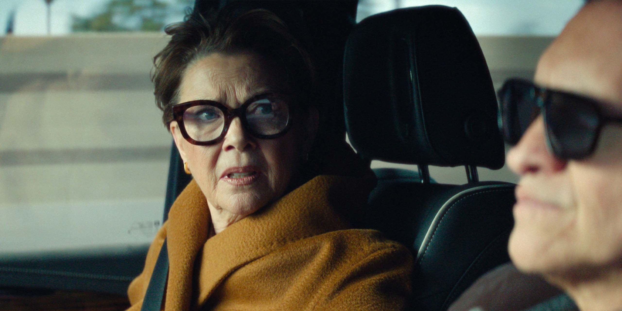 Priscialla Matheson (Annette Bening) dans Lucky.