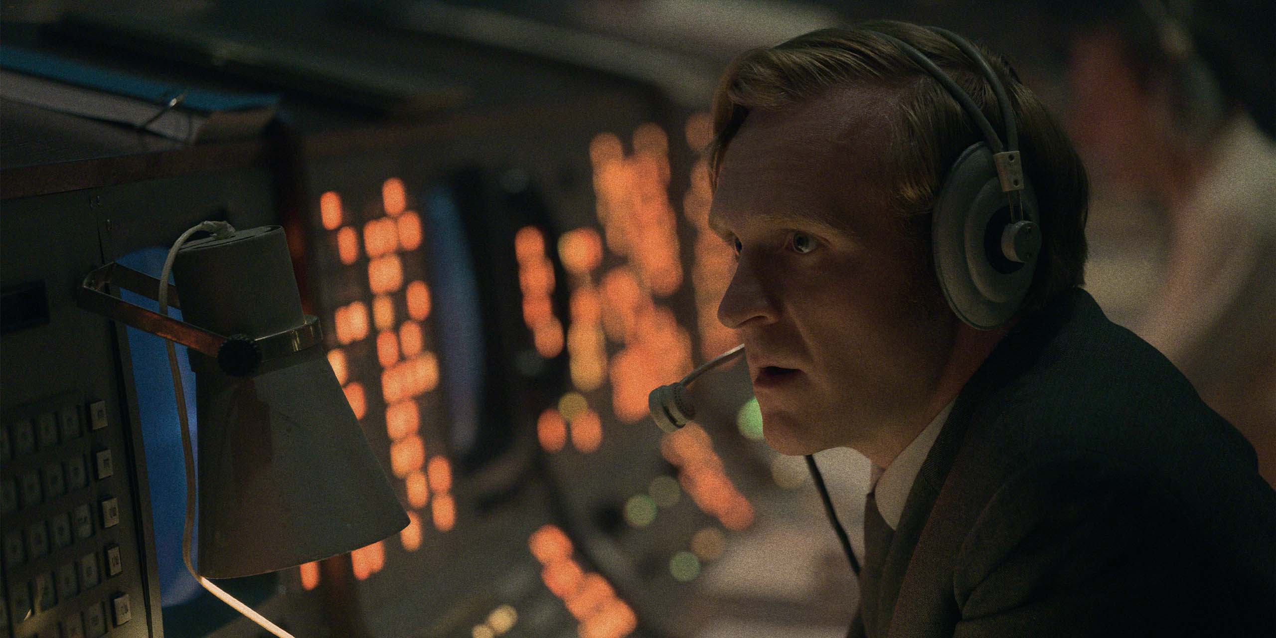 Josef Davies dans Star City.