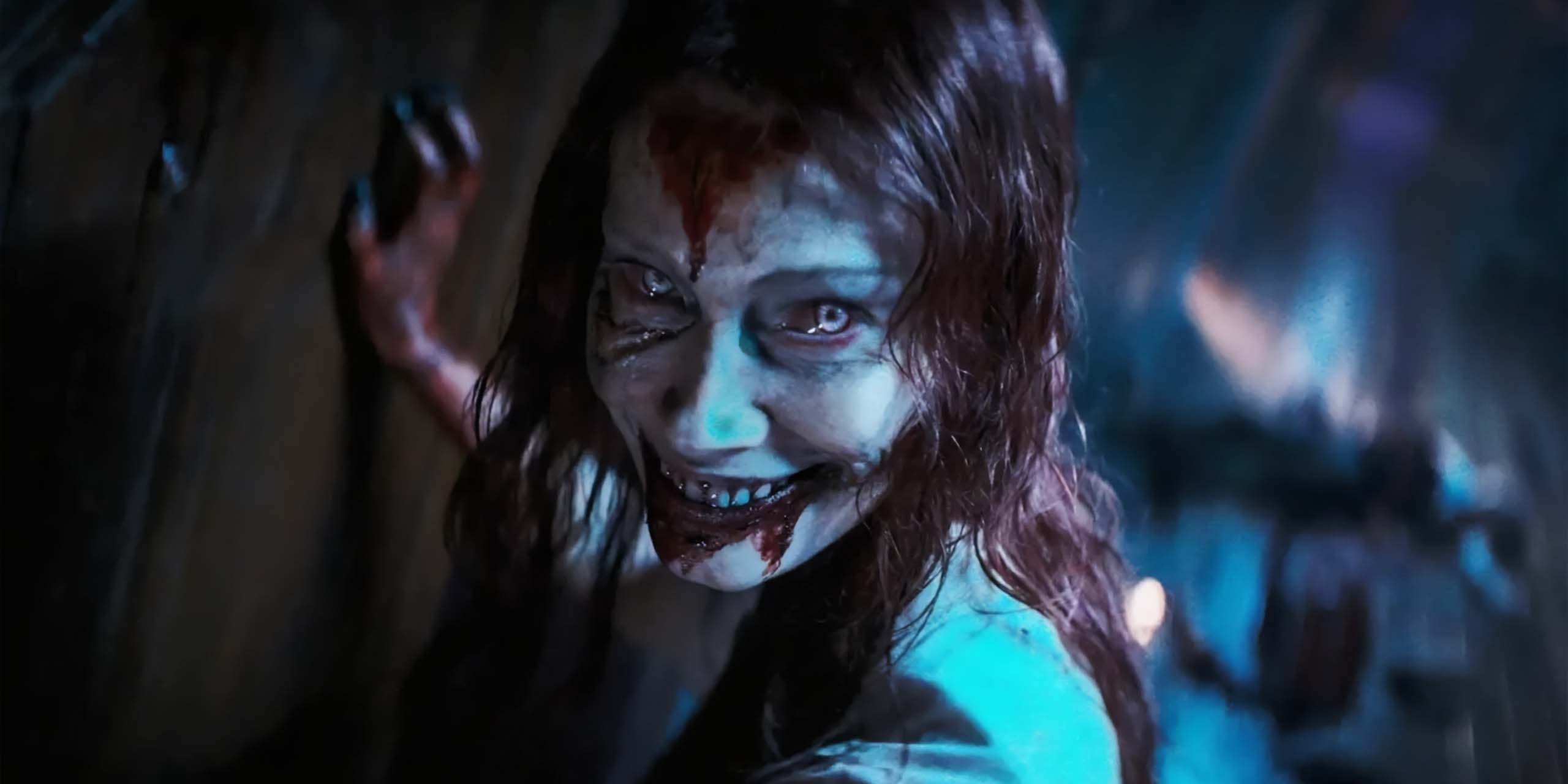 Ellie (Alyssa Sutherland) dans Evil Dead Rise