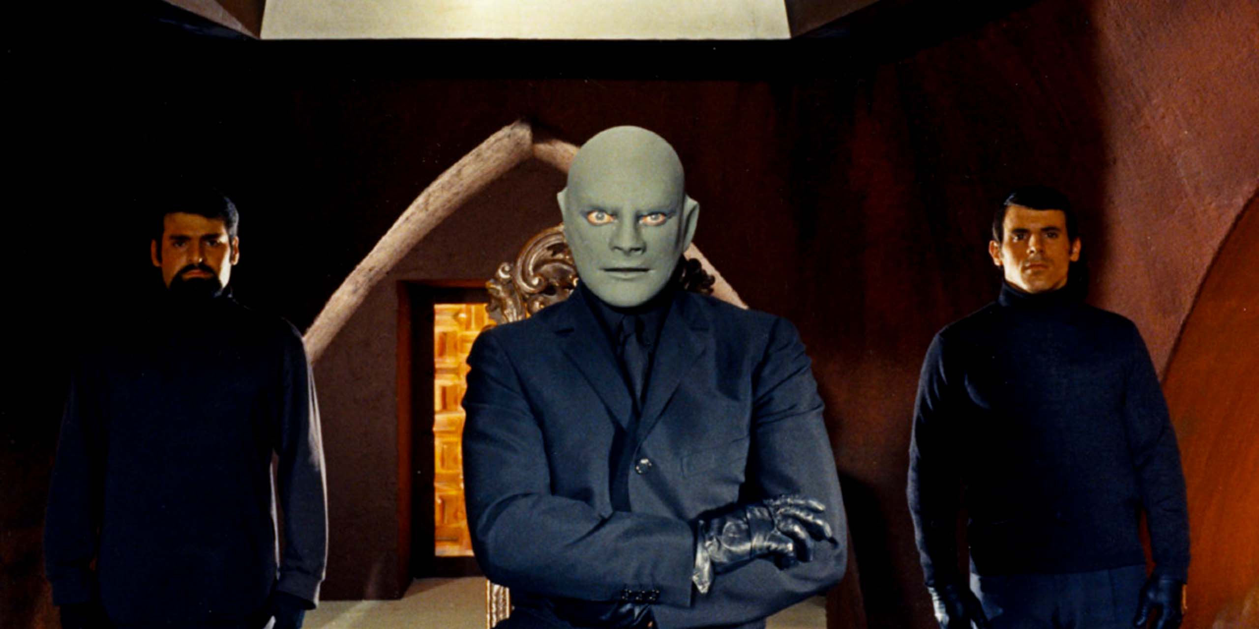 Le terrible Fantômas (Jean Marais) dans le film de 1964.