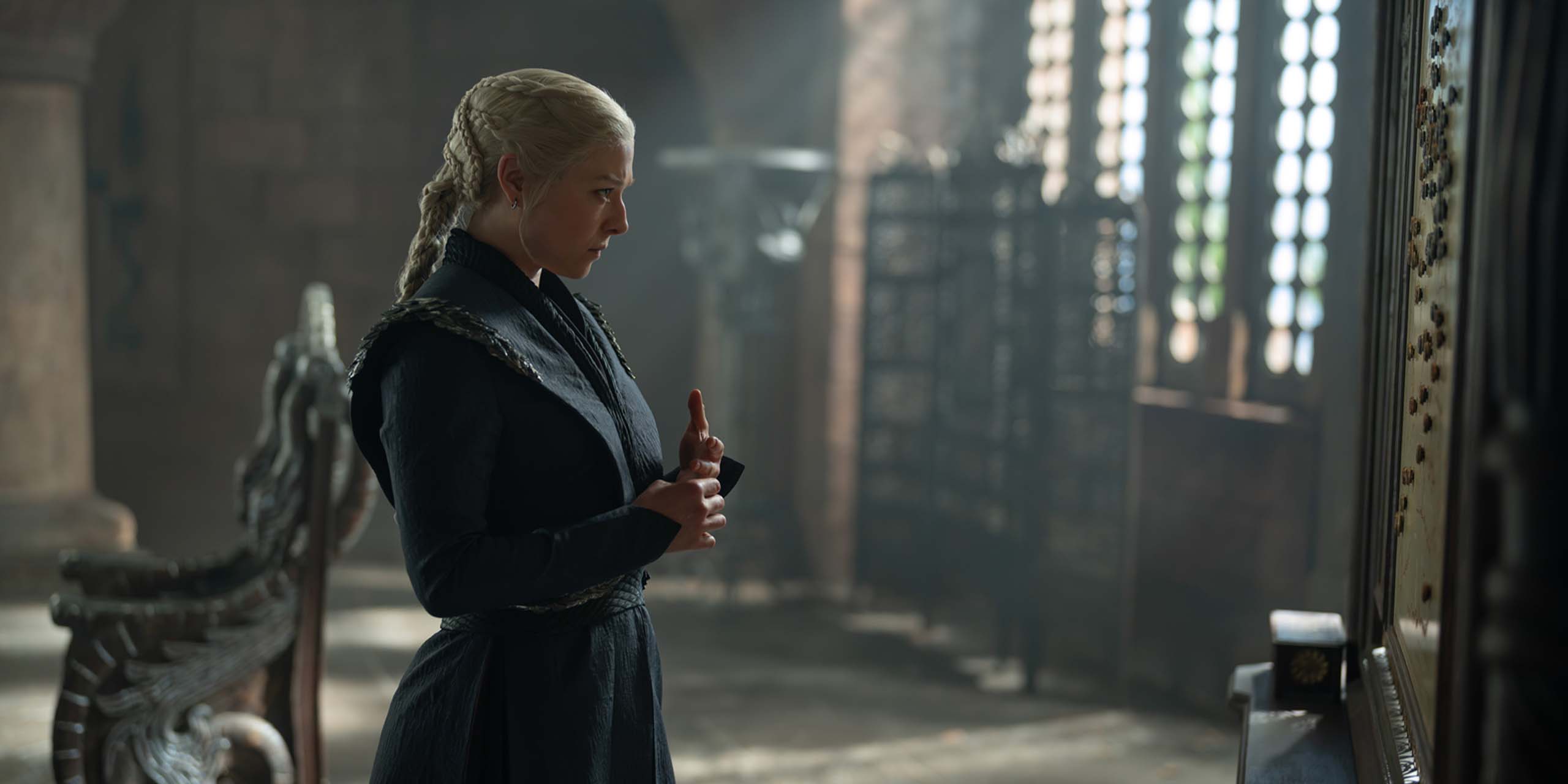 Emma D'Arcy dans le rôle de Rhaenyra Targaryen dans la saison 3 de House of the Dragon.