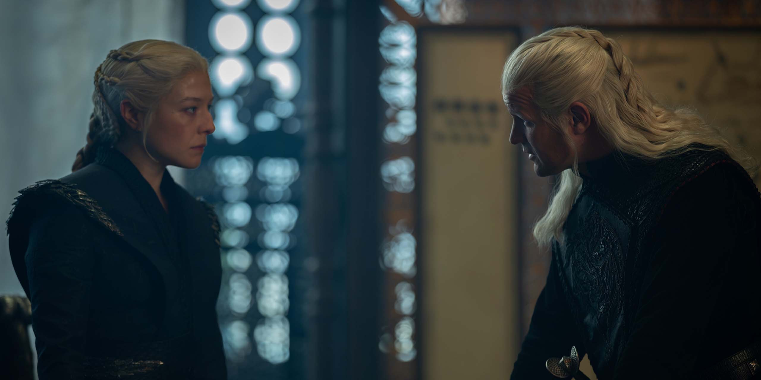 Rhaenyra (Emma D’Arcy) et Daemon (Matt Smith) dans la saison 3 de House of the Dragon.