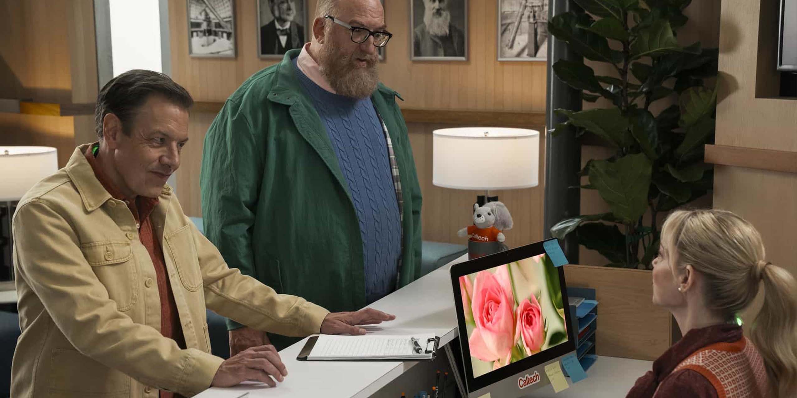 John Ross Bowie, Brian Posehn et Riki Lindhome dans la saison 1 de Stuart Fails to Save the Universe