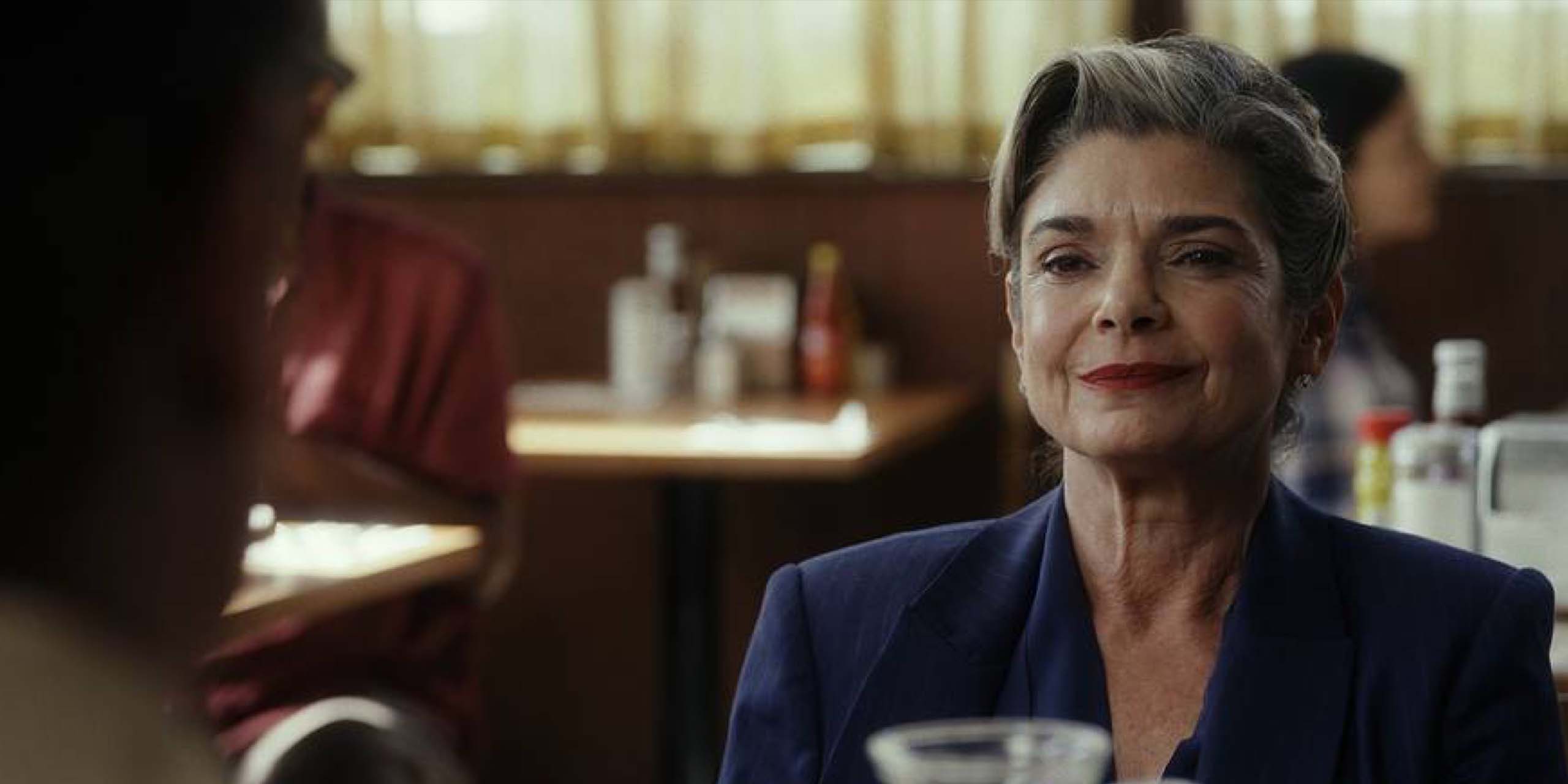 Laura San Giacomo dans la saison 2 de Sugar.