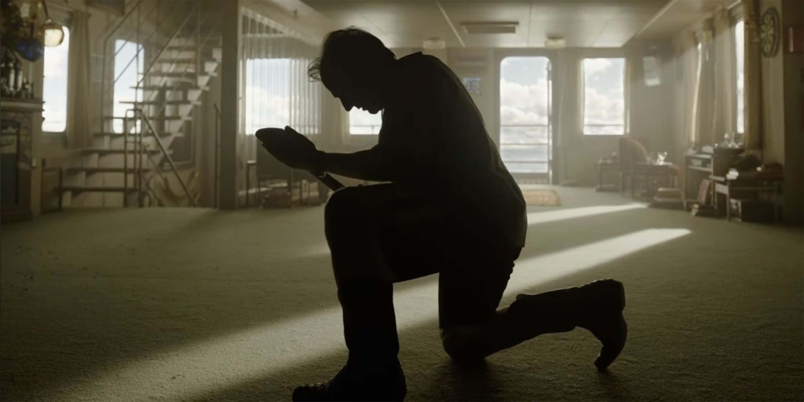 Silhouette de Digger Rockwell (Tom Cruise) dans Digger.