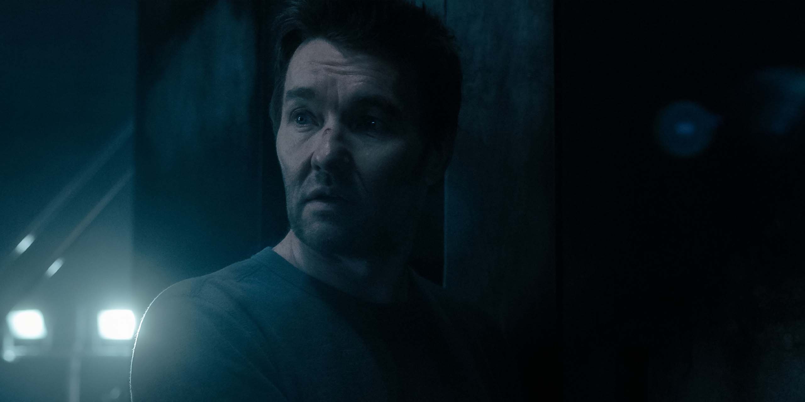 Jason Dessen (Joel Edgerton) entre la mystérieuse Boîte dans la saison 1 de Dark Matter.