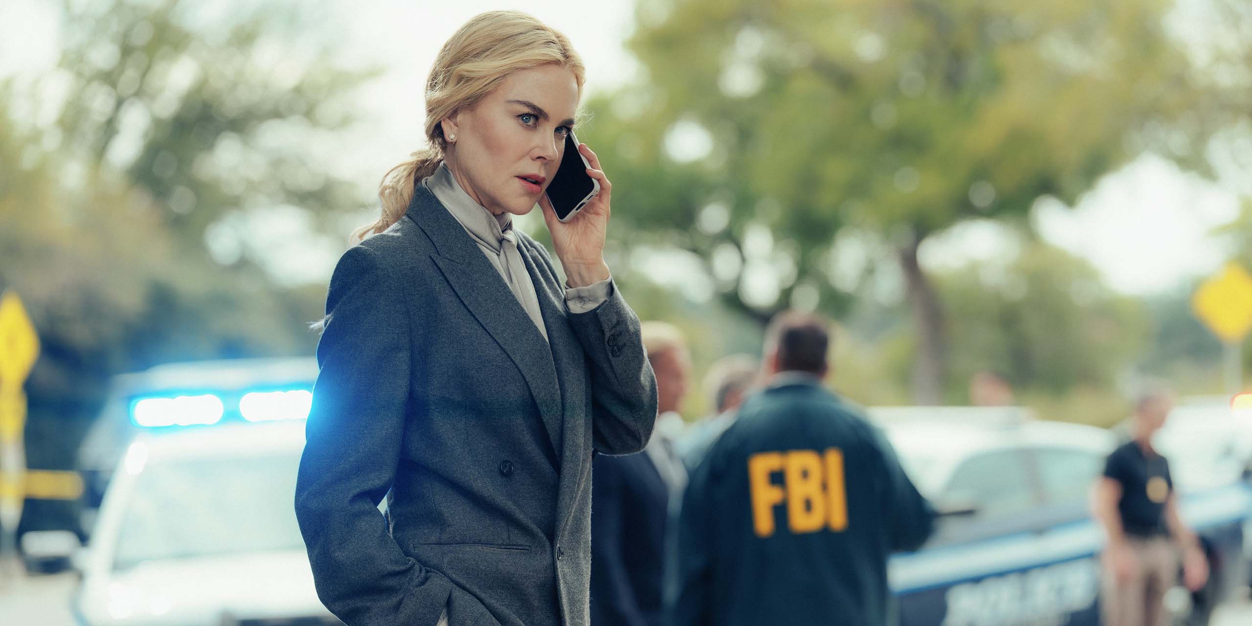 Kaitlyn Meade (Nicole Kidman)au téléphone dans la saison 3 de dans Opérations Spéciales : Lioness.