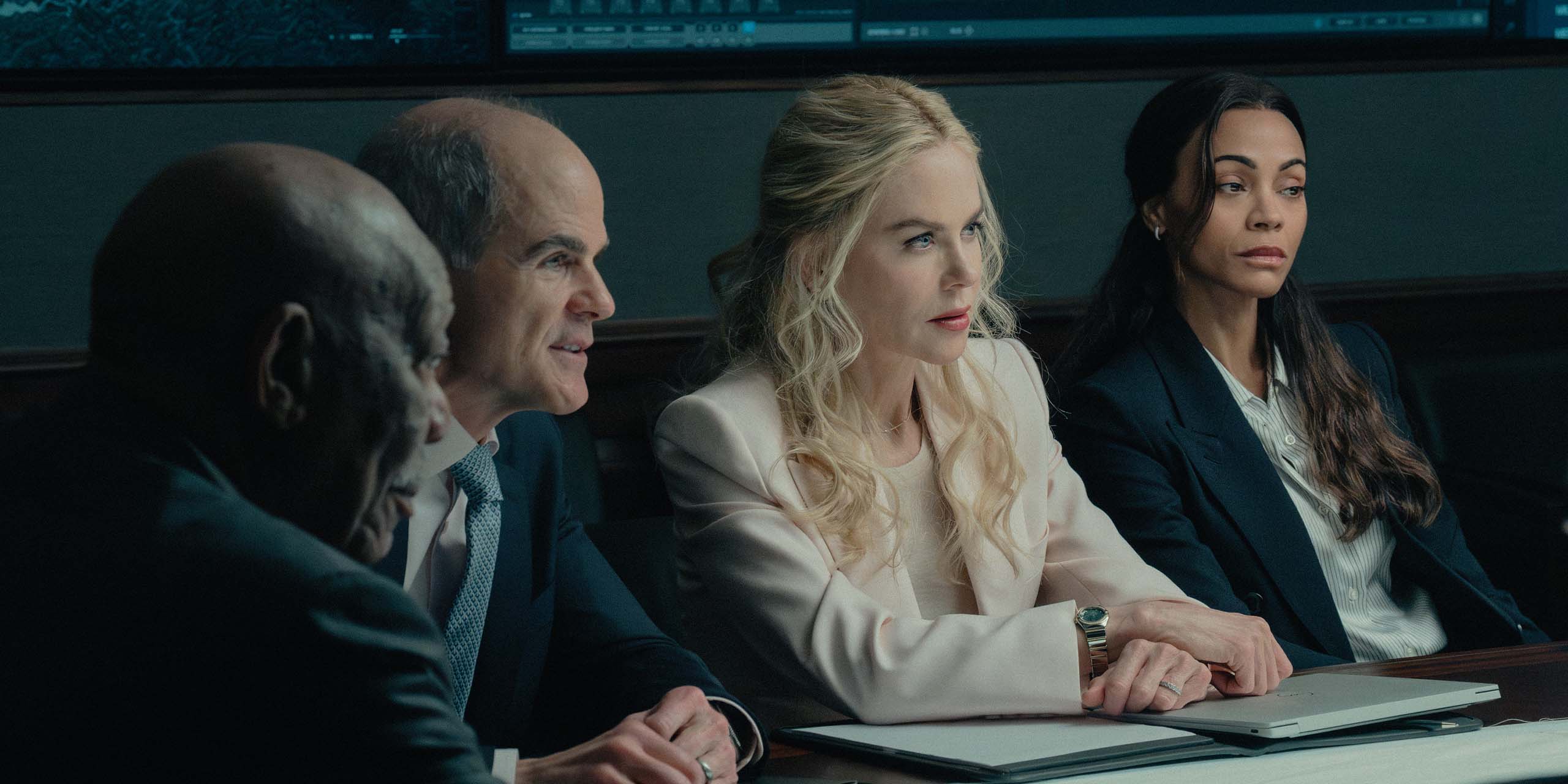 Morgan Freeman, Michael Kelly, Nicole Kidman et Zoe Saldana dans la saison 3 de Opération spéciales : Lioness.