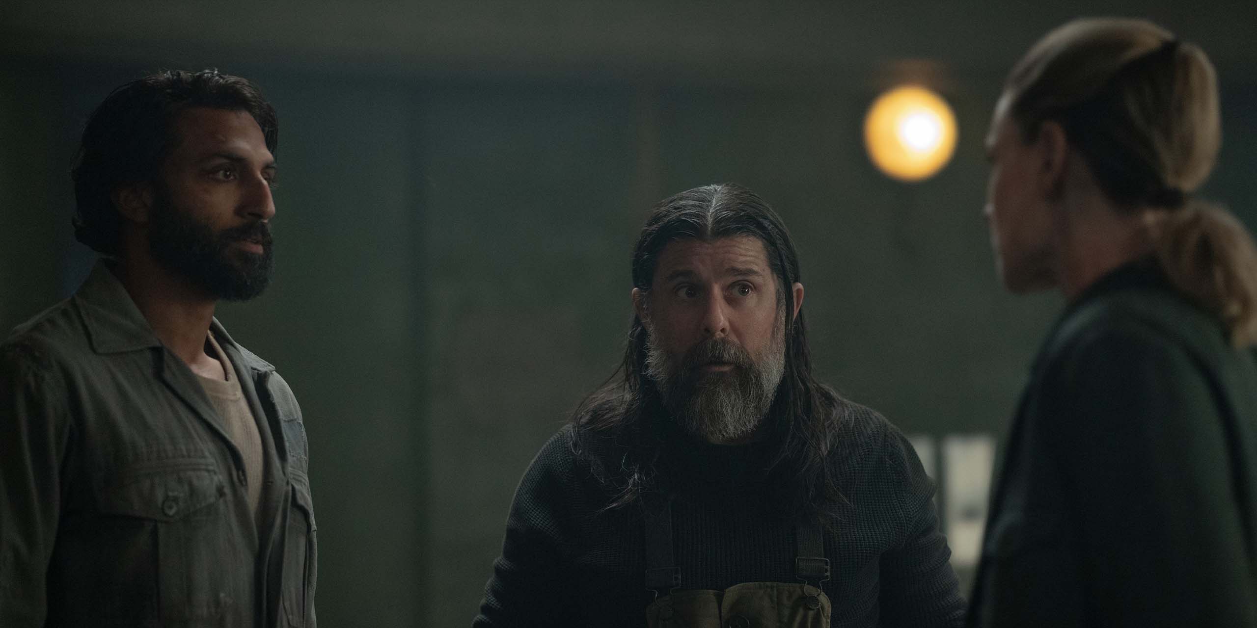 Lukas Kyle (Avi Nash), Patrick Kennedy (Rick Gomez) et Juliette Nichols (Rebecca Ferguson) dans la saison 3 de Silo.