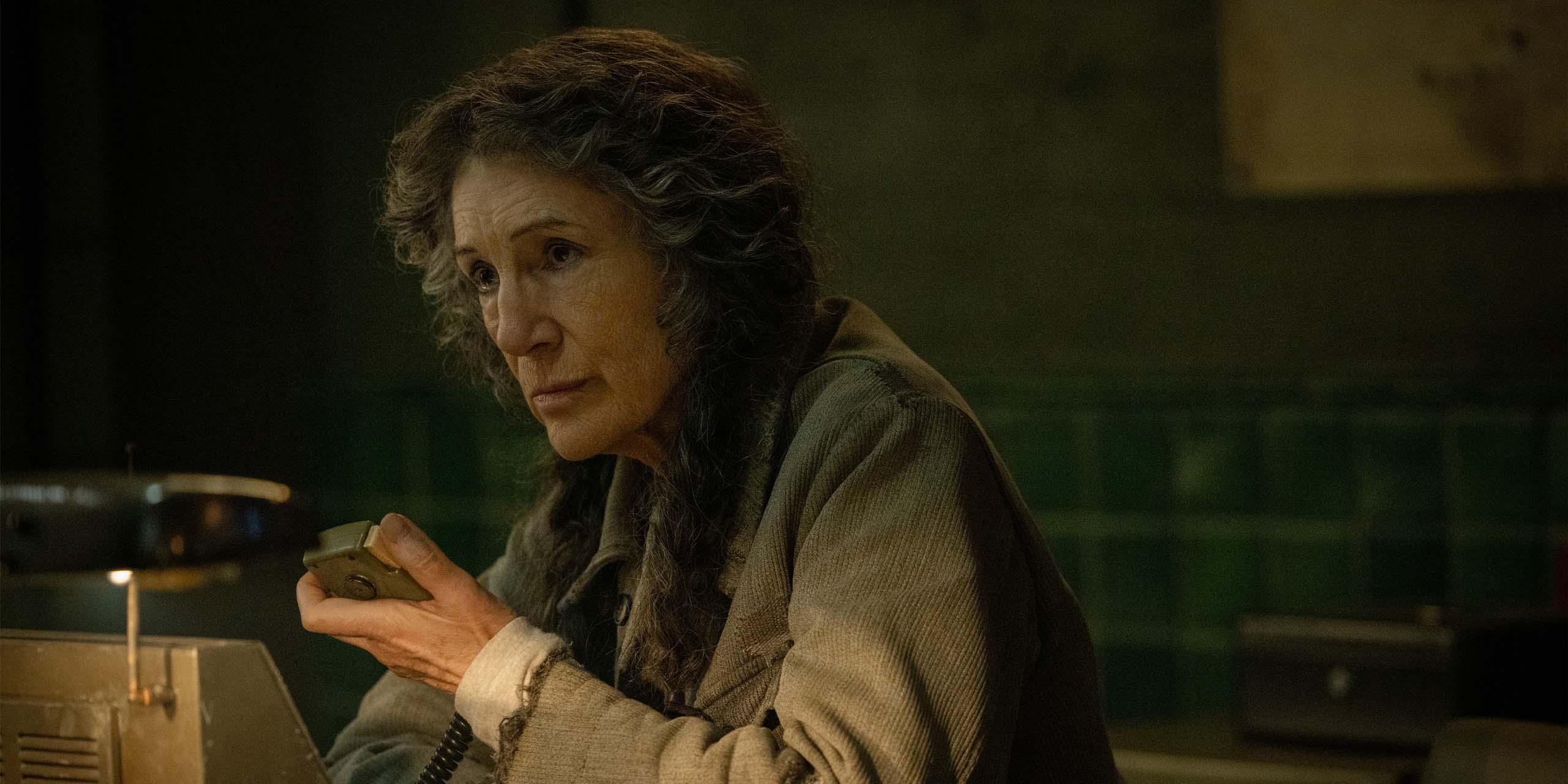 Martha Walker (Harriet Walter) dans la saison 3 de SIlo.