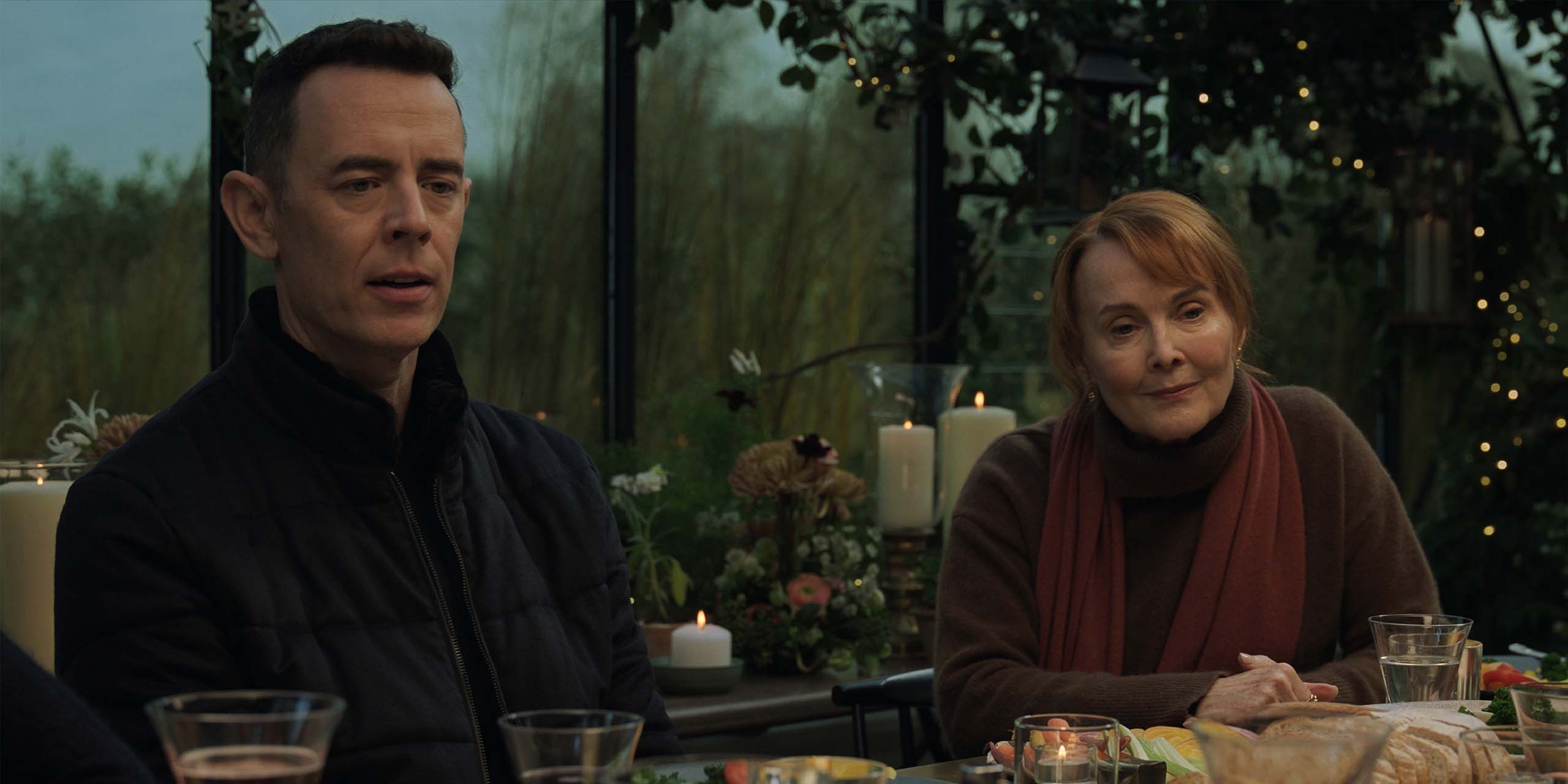 Colin Hanks et Laura Innes dans la saison 3 de Silo.