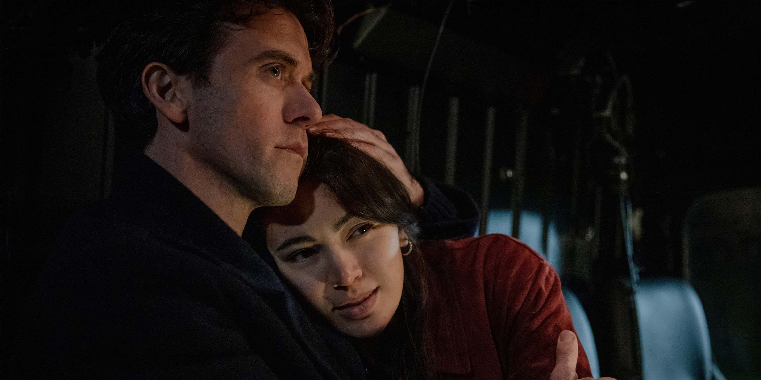 Daniel Keene (Ashley Zukerman) et Helen Drew (Jessica Henwick) dans la saison 3 de Silo.