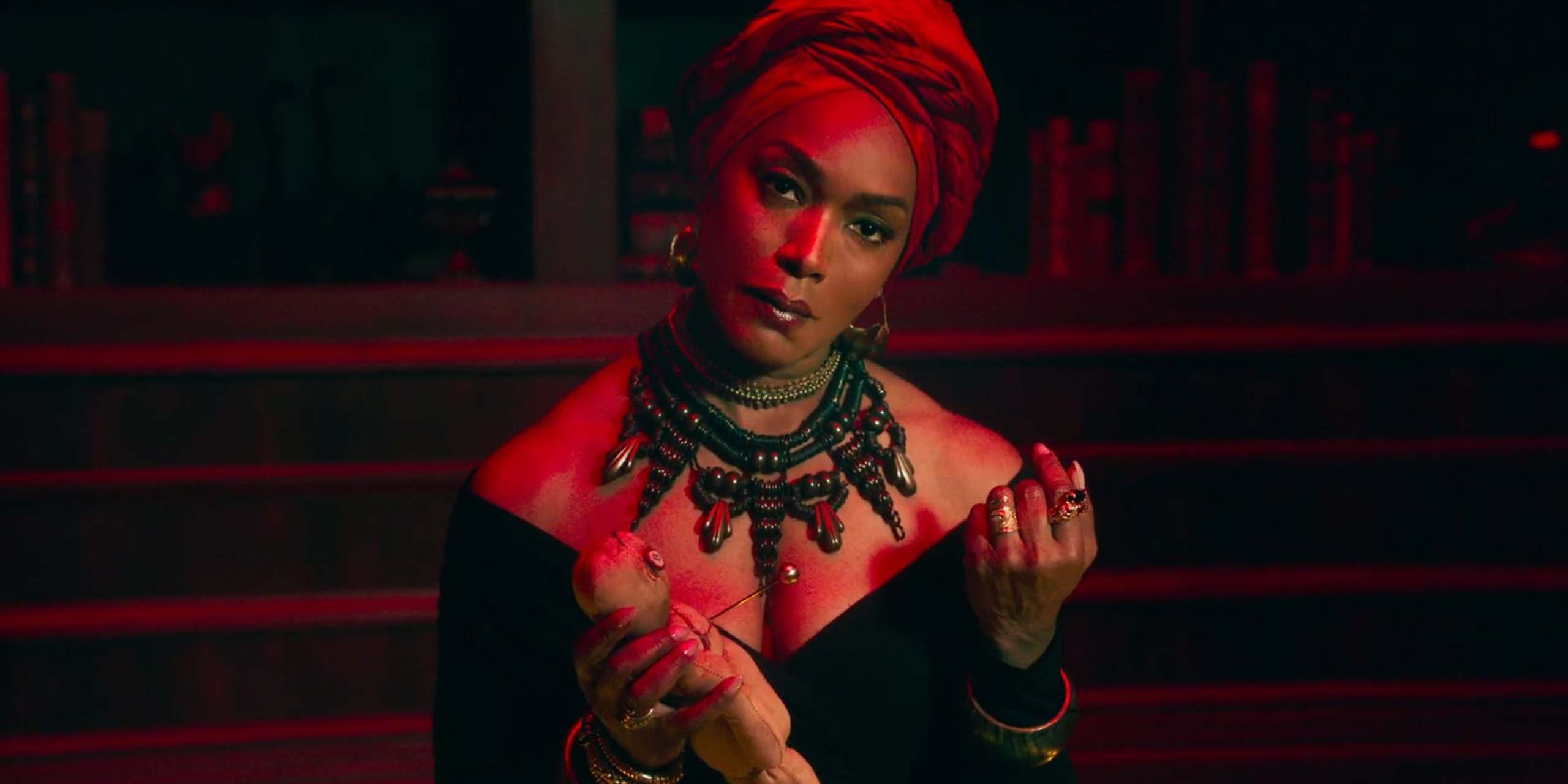 Angela Bassett dans la saison 13 d'American Horror Story.