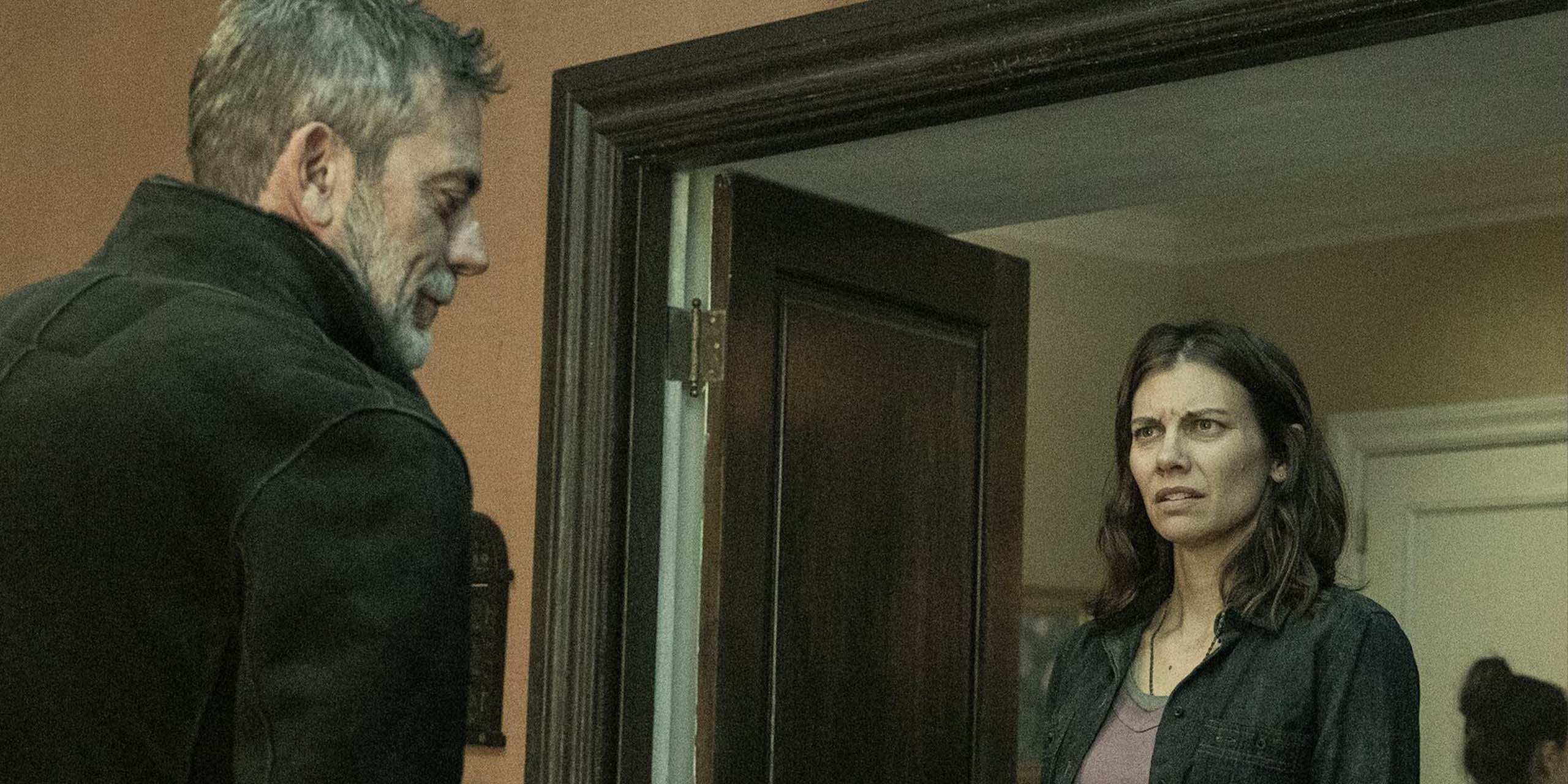 Negan (Jeffrey Dean Morgan) face à Maggie (Lauren Cohan) dans la saison 3 de Dead City.