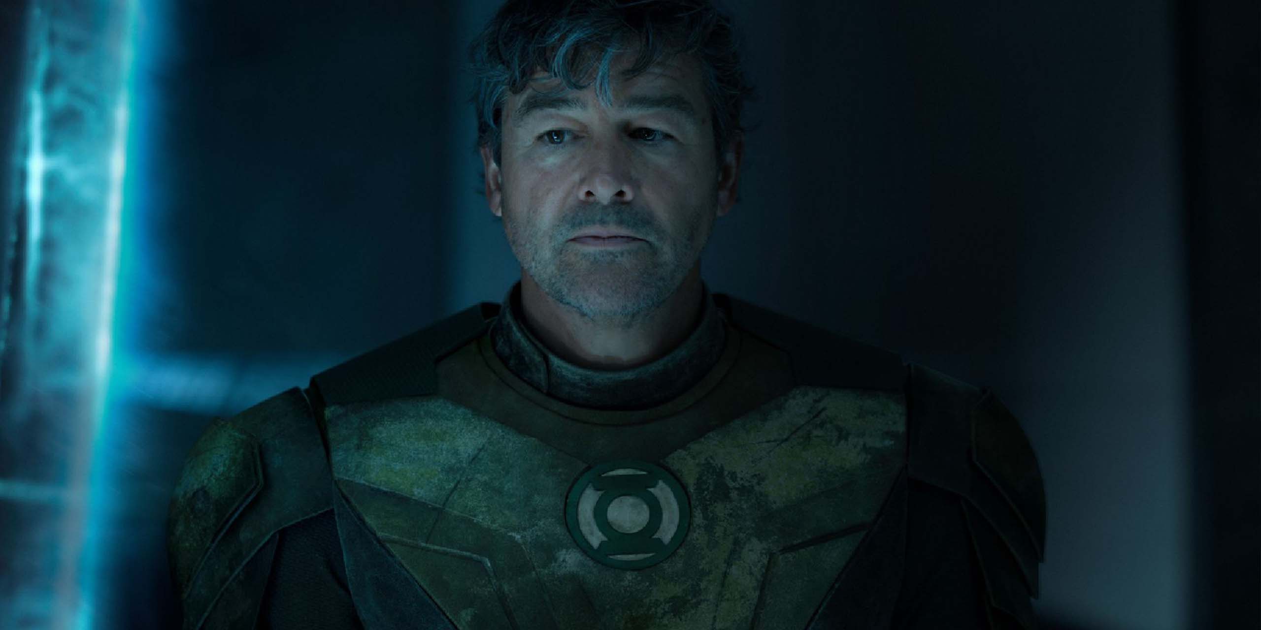 Hal Jordan (Kyle Chandler) en tenue de Green Lantern dans Lanterns.