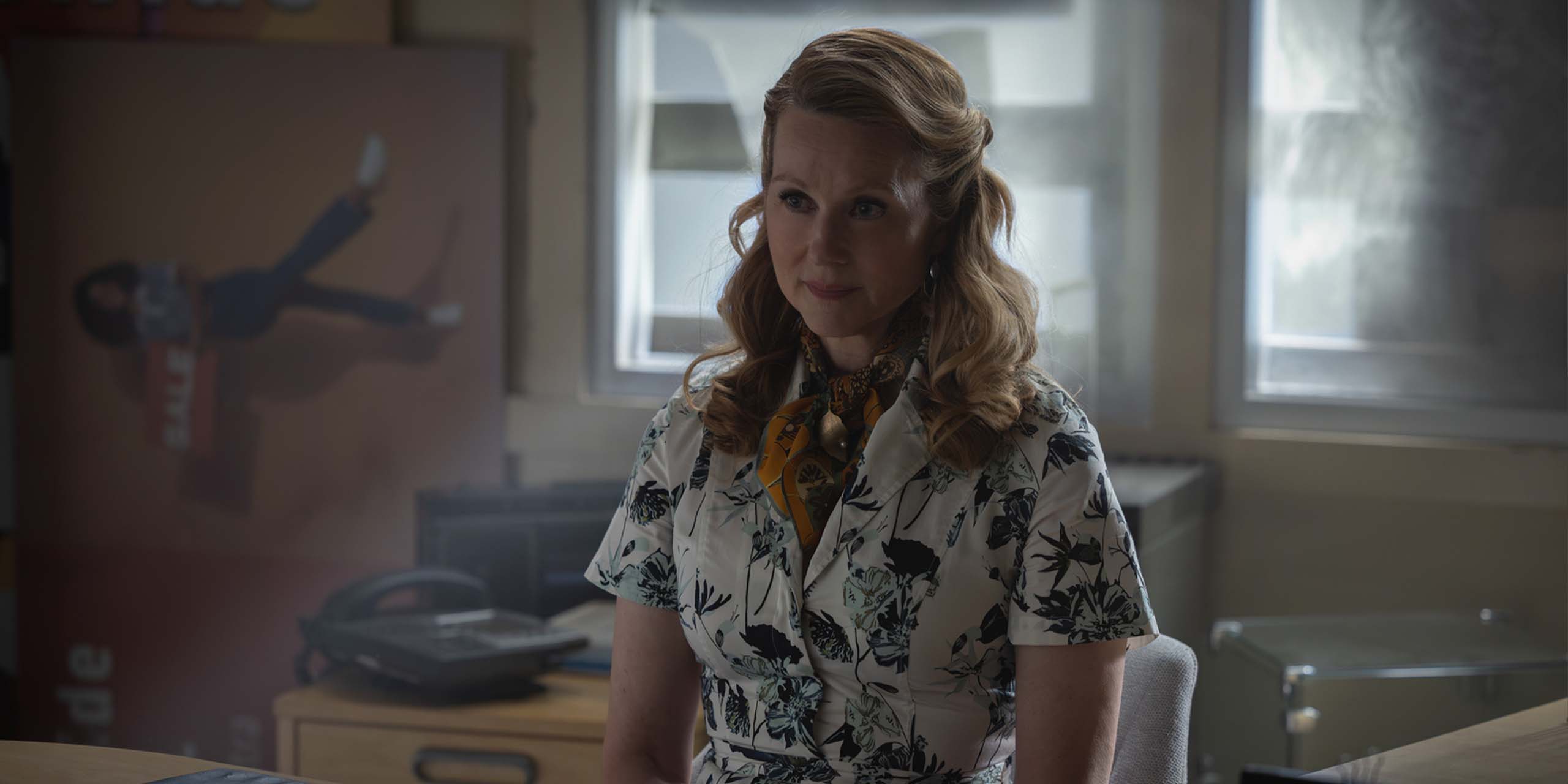 Laura Linney dans Lanterns,