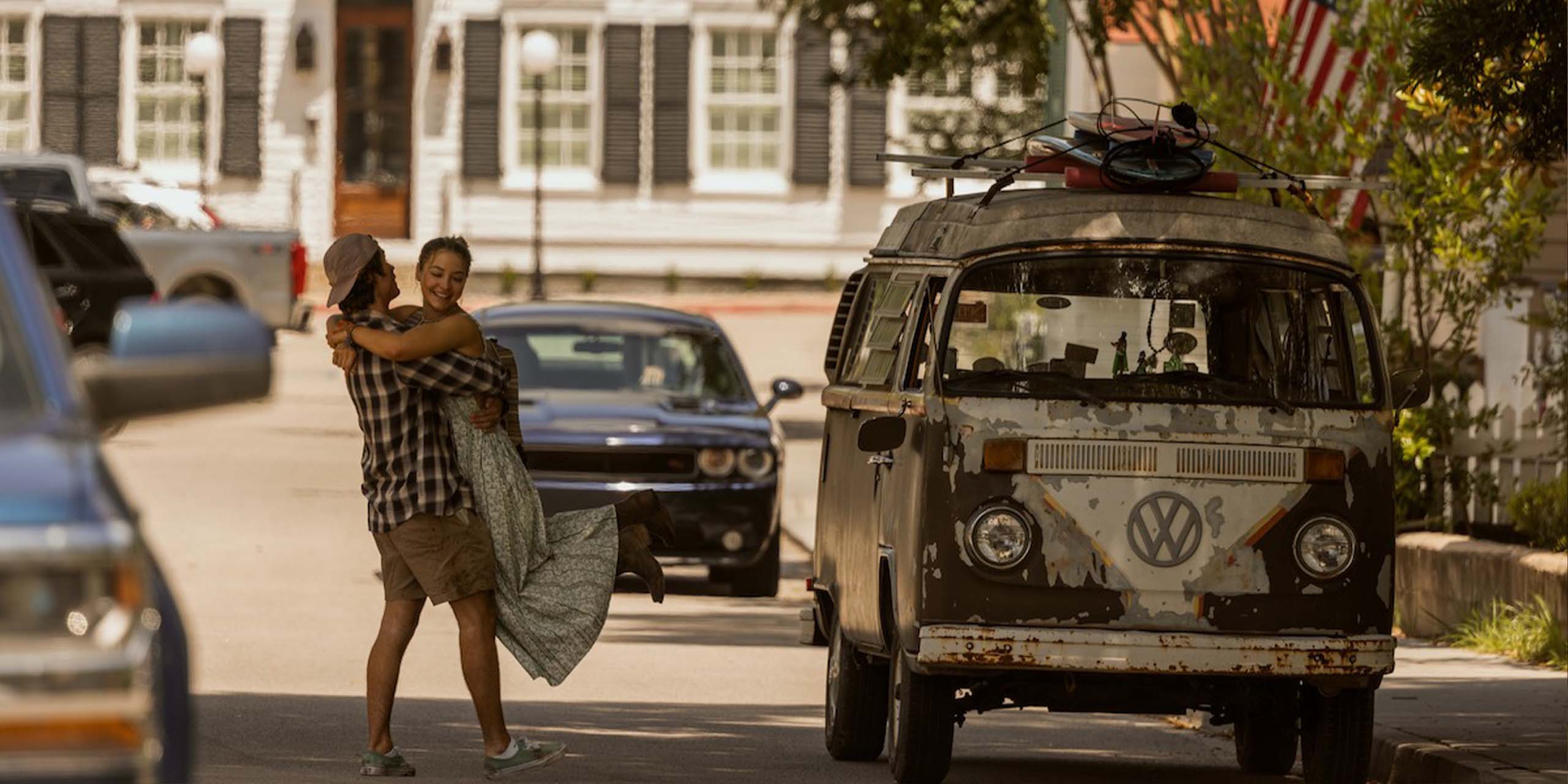 Sarah et John B. dans le final de la saison 5 de Outer Banks.