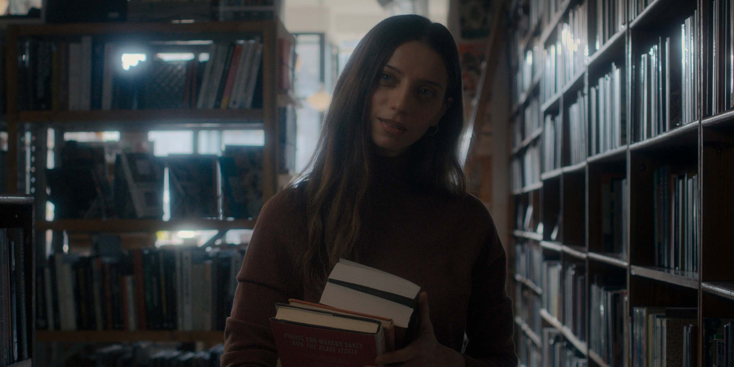 Maria (Angela Sarafyan) dans la saison 2 de Dark Matter.