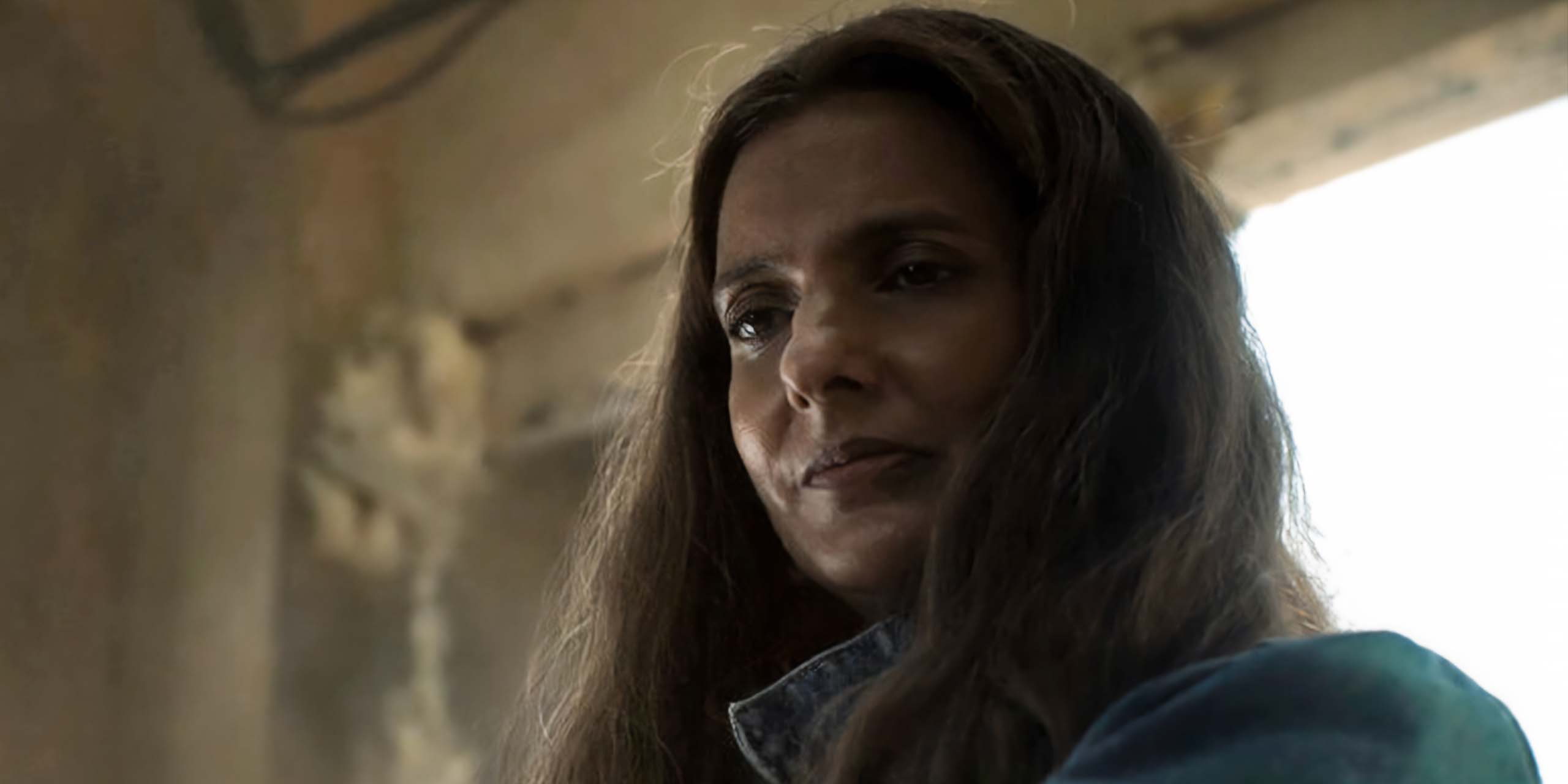 Zoe (Poorna Jagannathan) dans Lanterns.