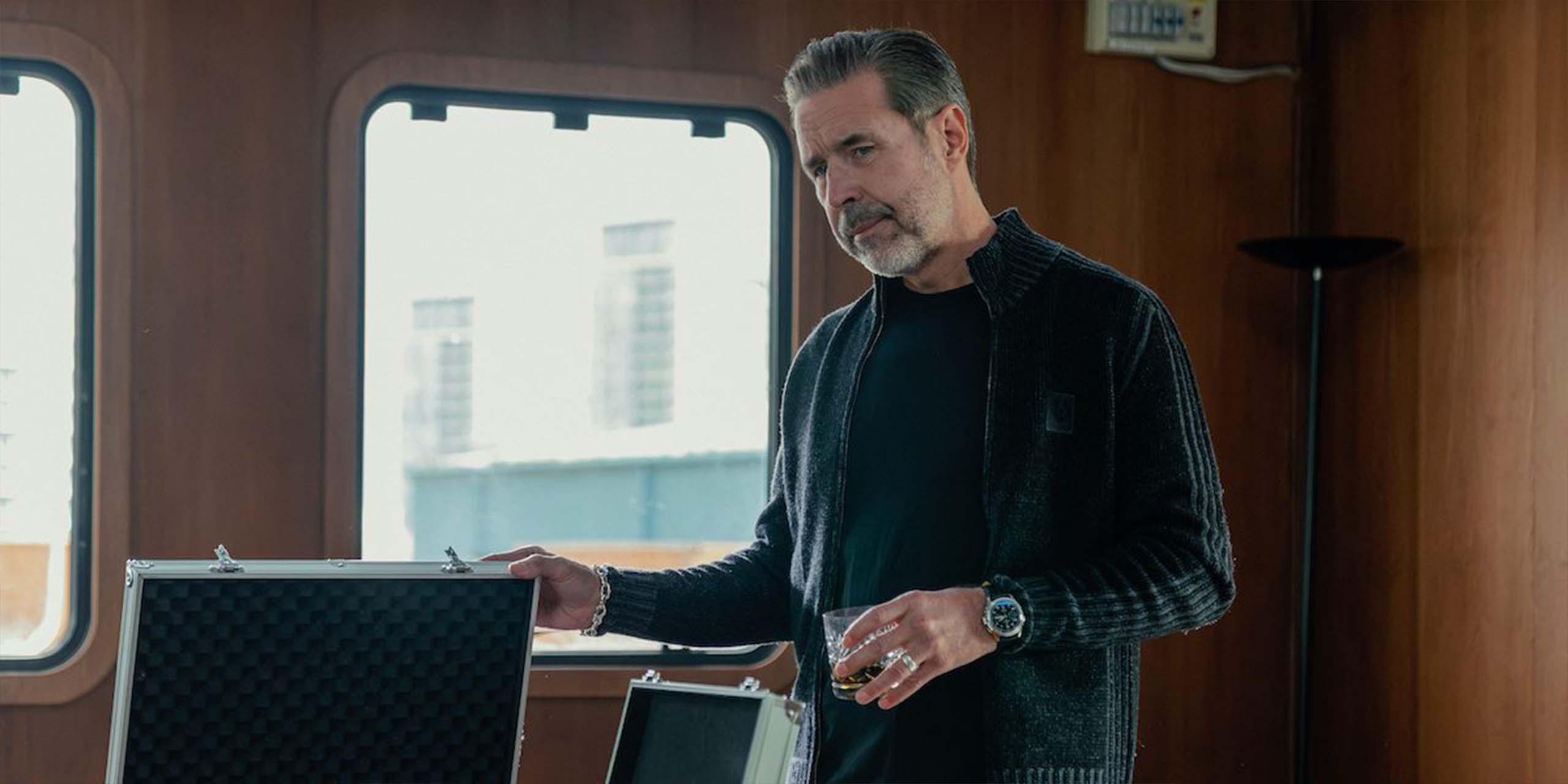 Kevin Harrigan (Paddy Considine) dans la saison 2 de MobLand.