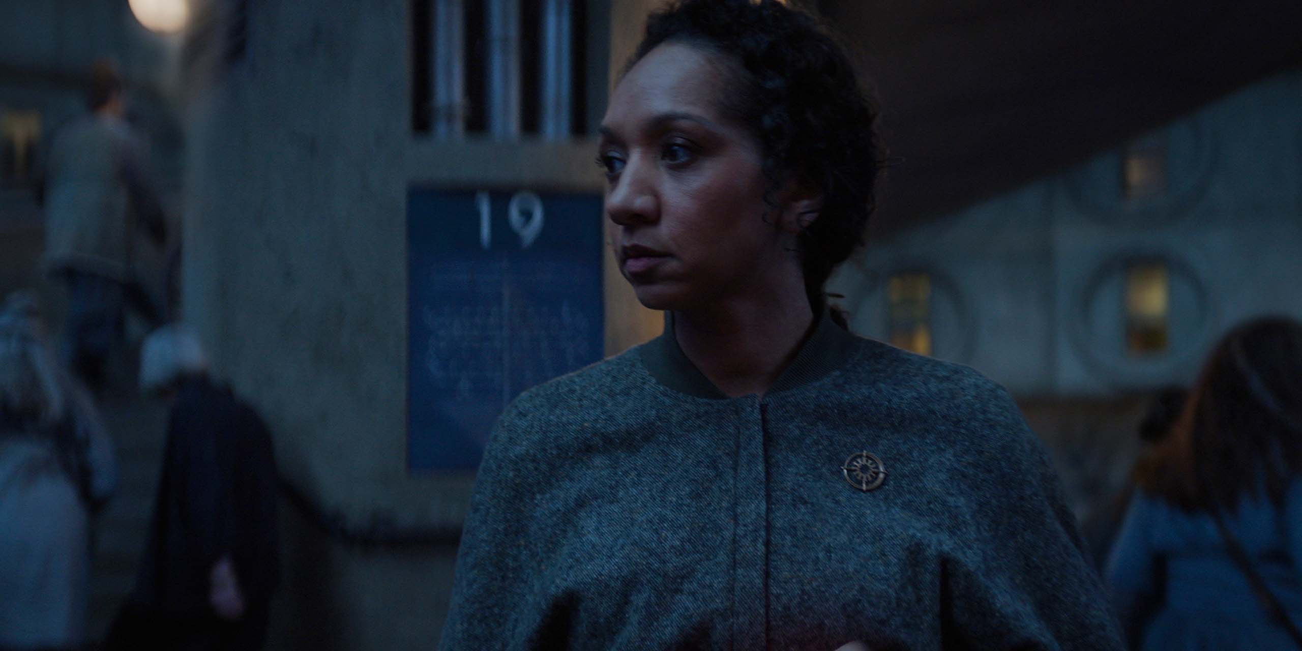 Camille Sims (Alexandria Riley) dans le final de la saison 3 de Silo.