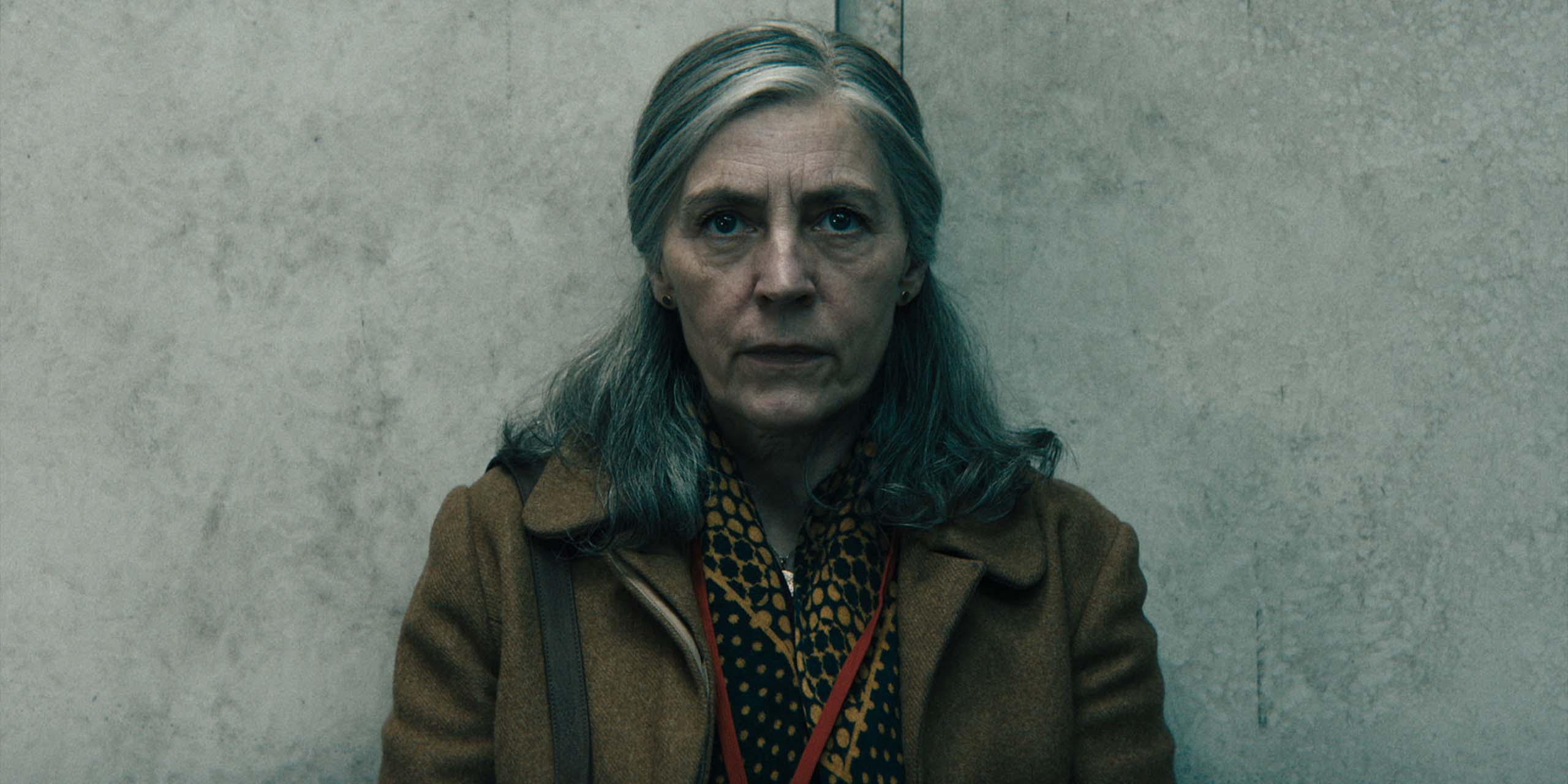 Catherine Standish (Saskia Reeves) dans la saison 6 de Slow Horses.