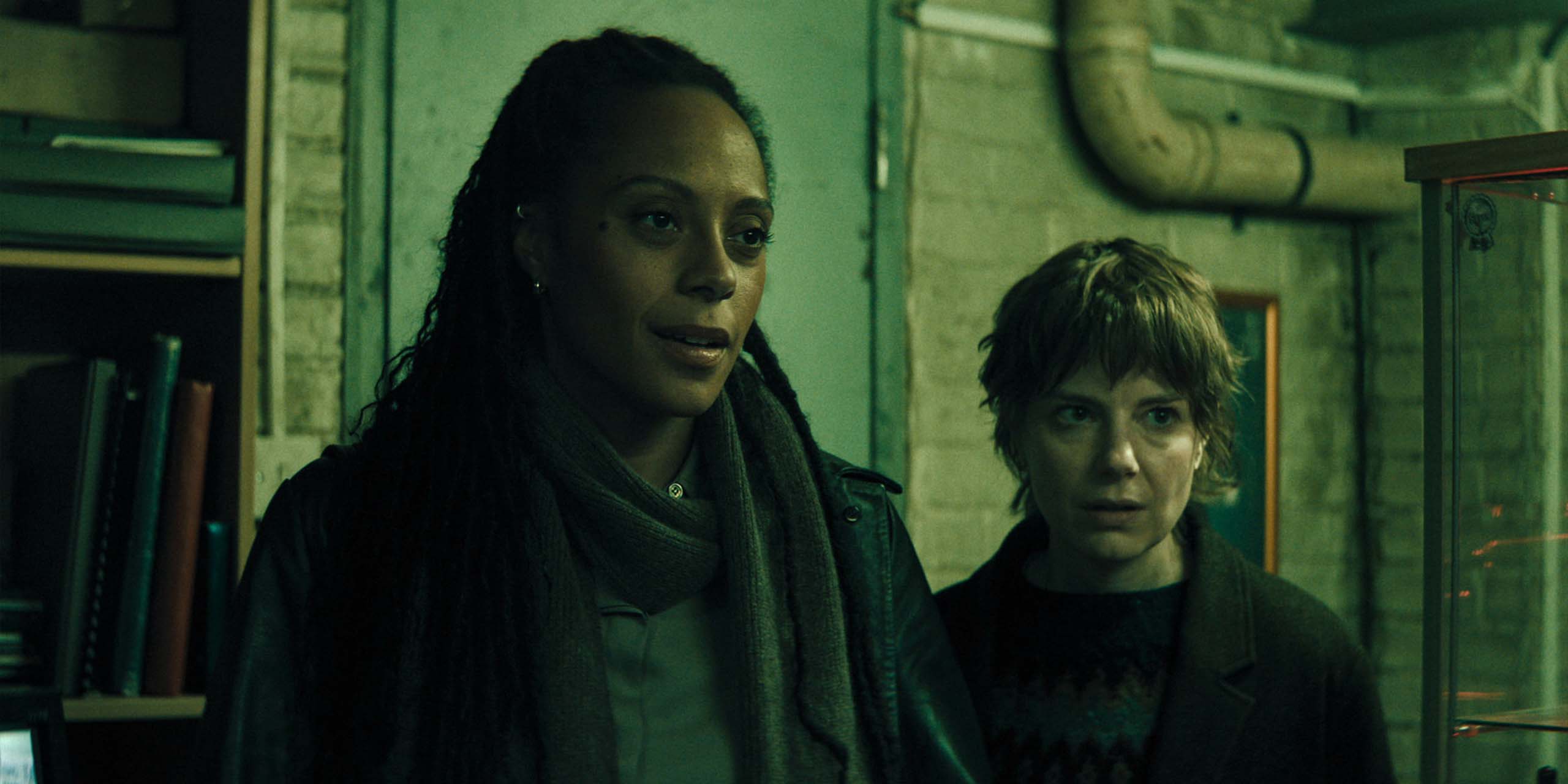 Rosalind Eleazar et Aimee-Ffion Edwards dans la saison 6 de Slow Horses.