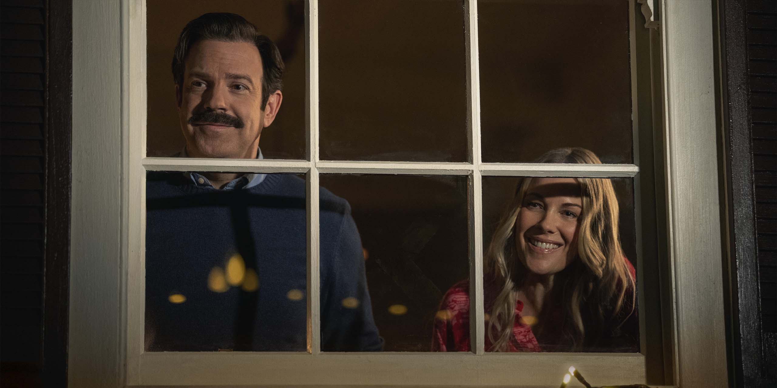 Ted (Jason Sudeikis) et Michelle (Andrea Anders) dans la saison 4 de Ted Lasso.