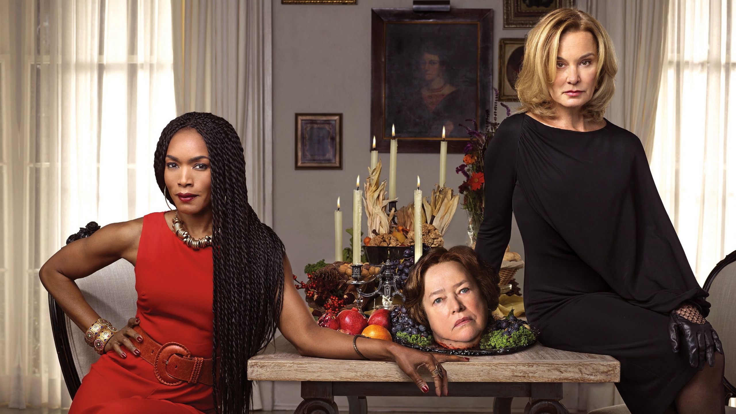 Angela Bassett, Kathy Bates et Jessica Lange font leur retour dans la saison 13 d'American Horror Story.