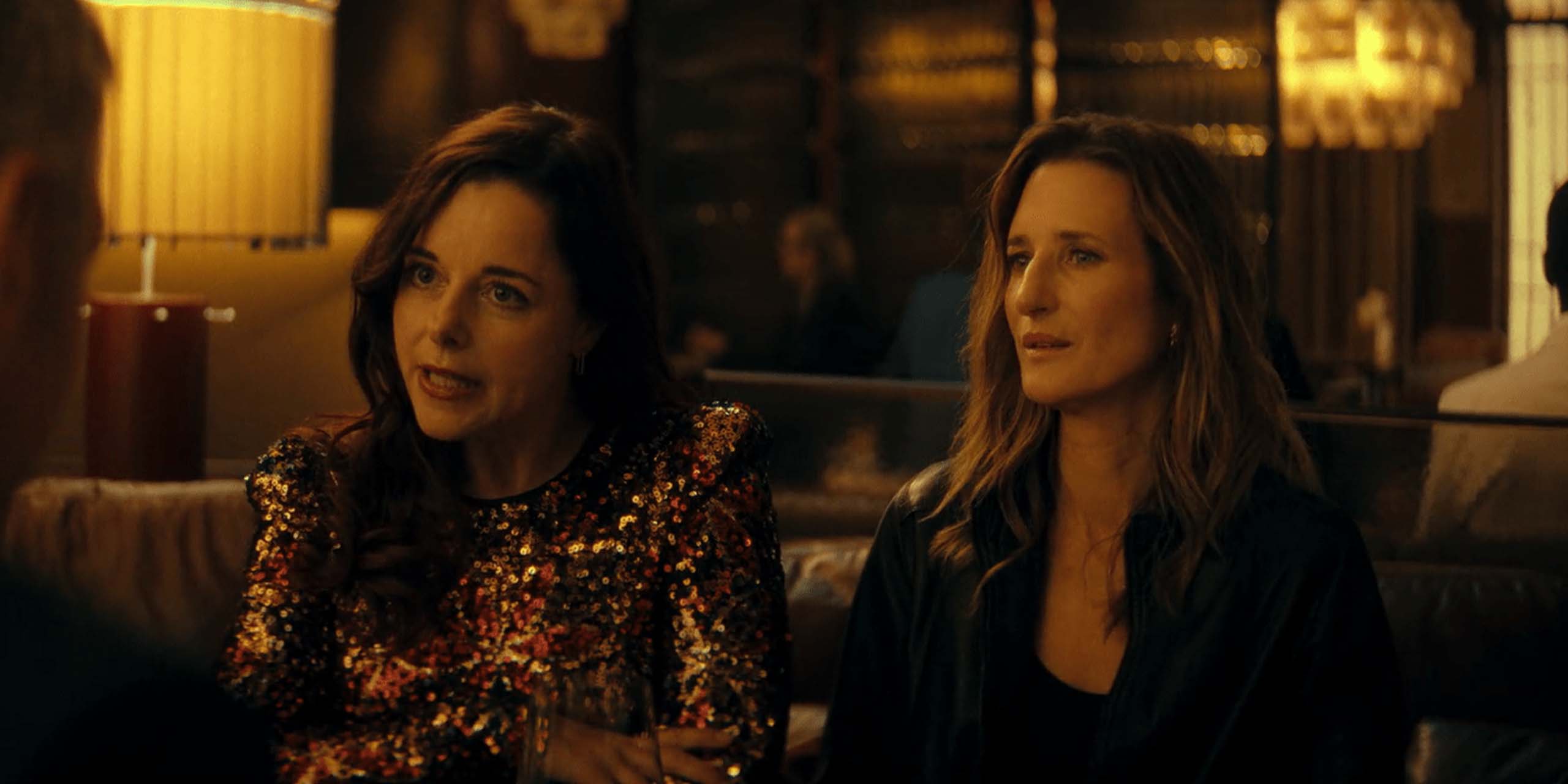 Noémie (Laure Calamie) et Andréa Martel (Camille Cottin) dans le film Dix pour Cent.