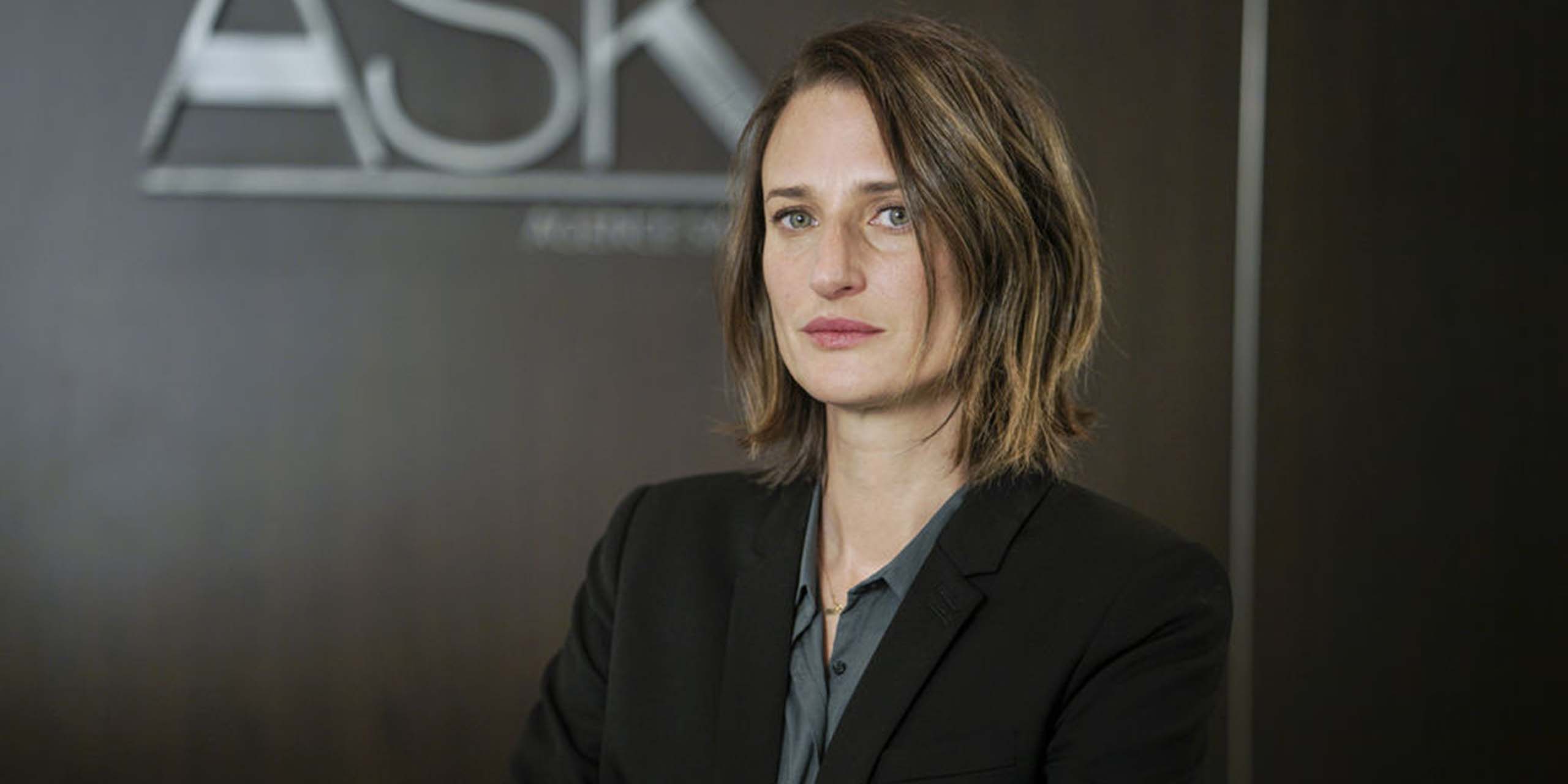 Camille Cottin dans le rôle d'Andréa Martel, dans Dix pour Cent.