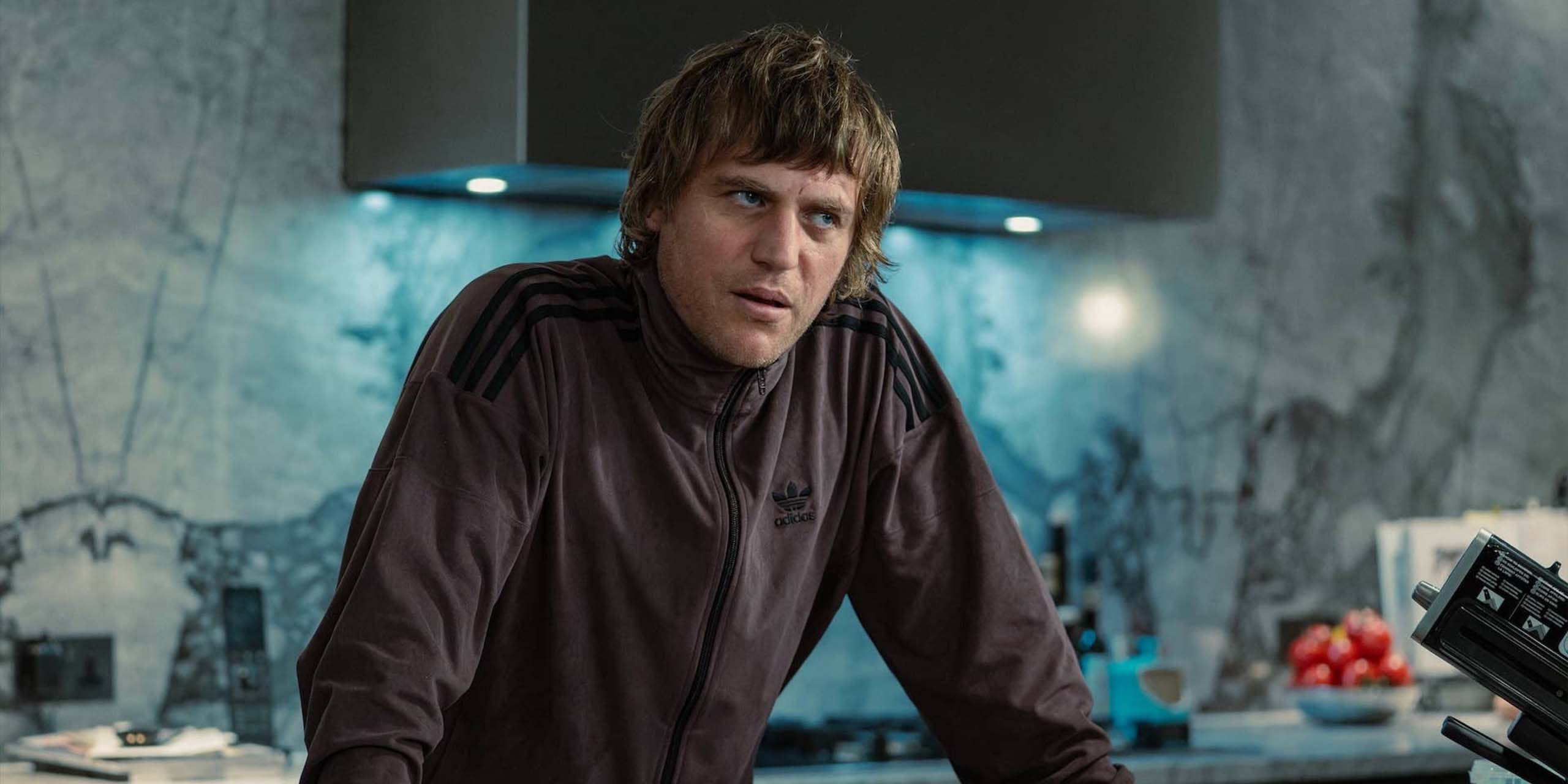 Frankie Cooper (Johnny Flynn) dans la saison 2 de MobLand.