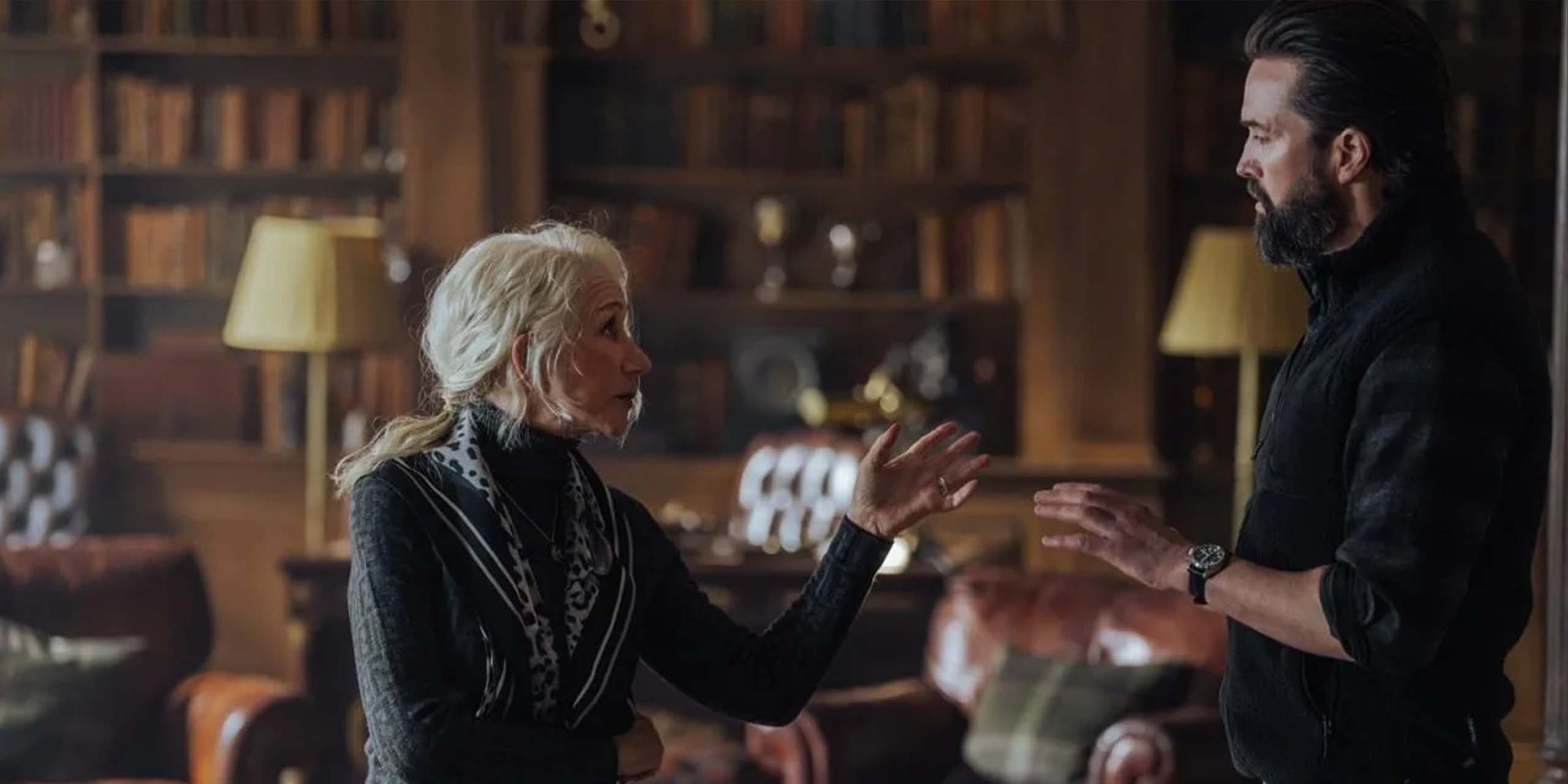 Maeve Harrigan (Helen Mirren) demande à Paul (Emmett J. Scanlan) d'appeler un vétérinaire dans la saison 2 de MobLand,
