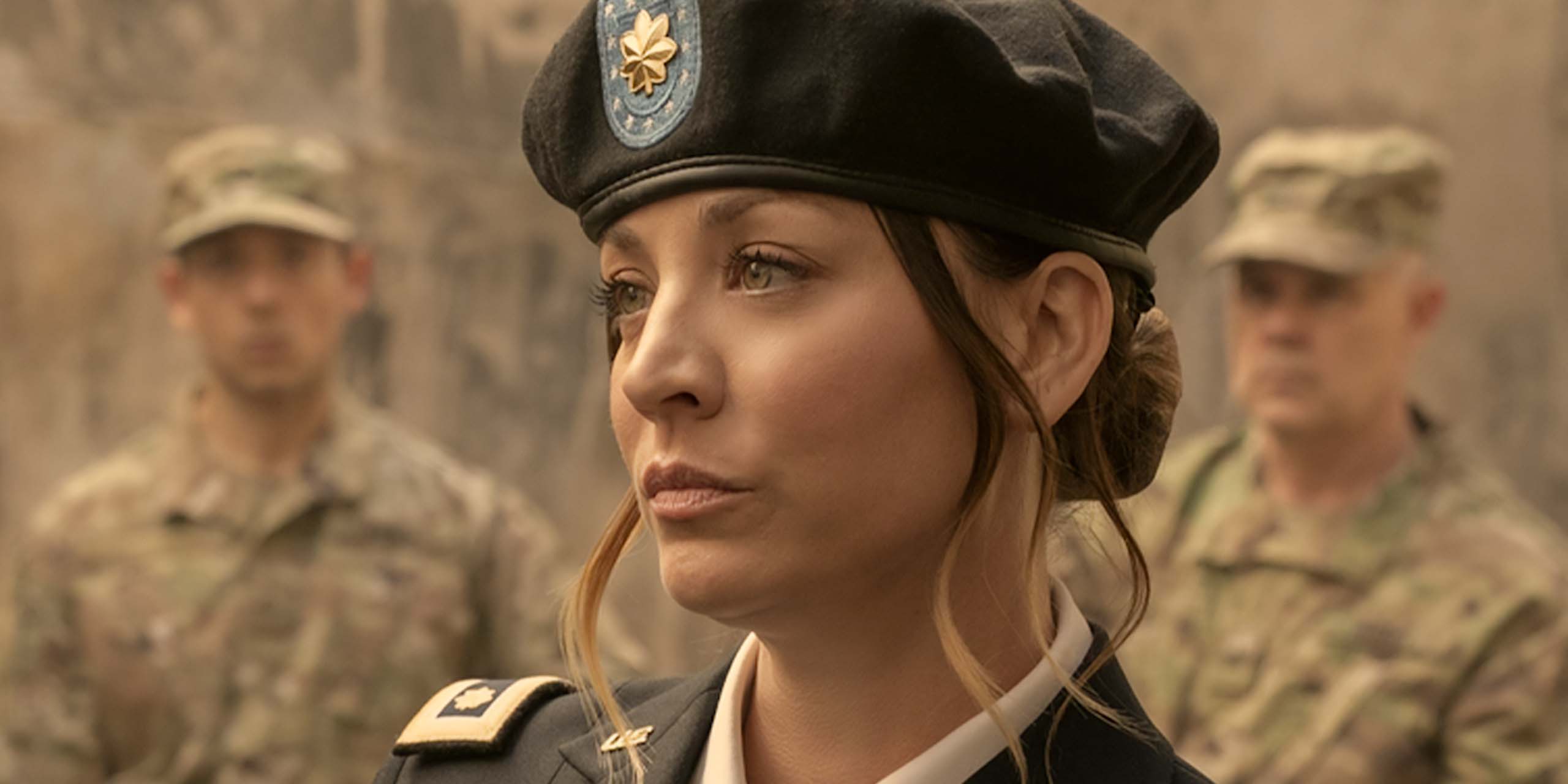 Le major Penny (Kaley Cuoco) dans Stuart fails to save the universe.