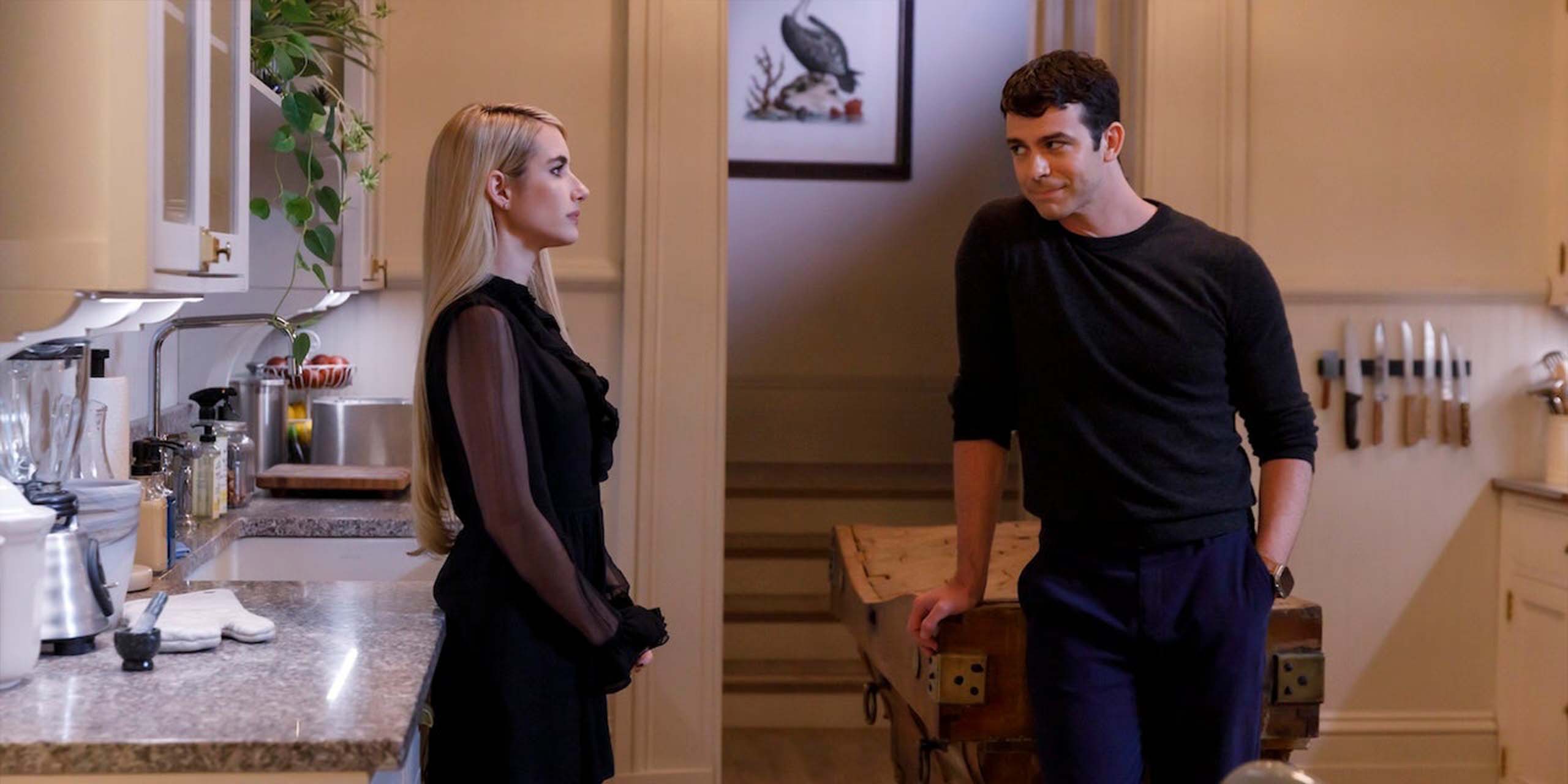 Emma Roberts et Joey Pollari dans American Horror Story : 13.